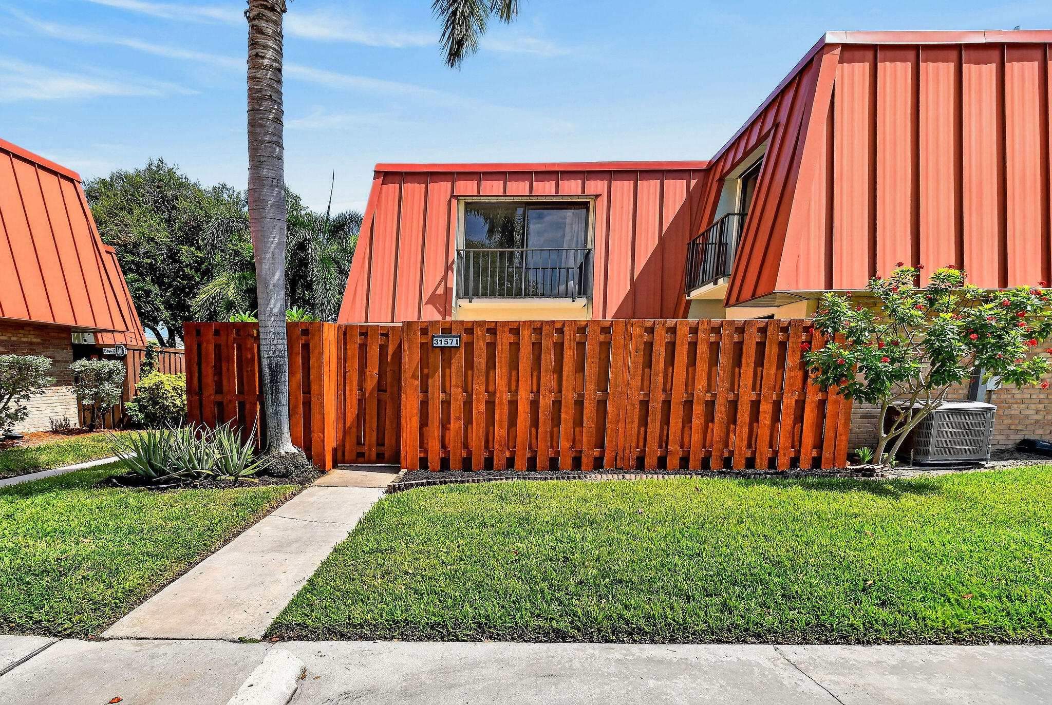 Palm Beach Gardens photo 2
