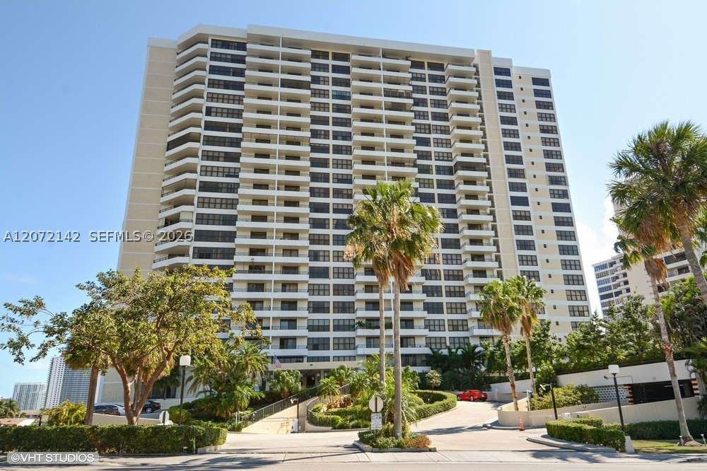 Hallandale Beach photo 1