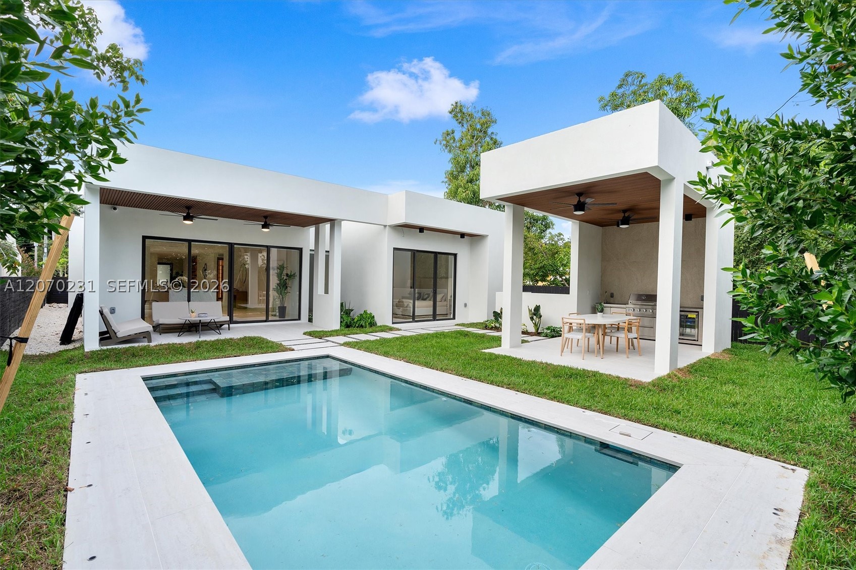 Miami photo 1