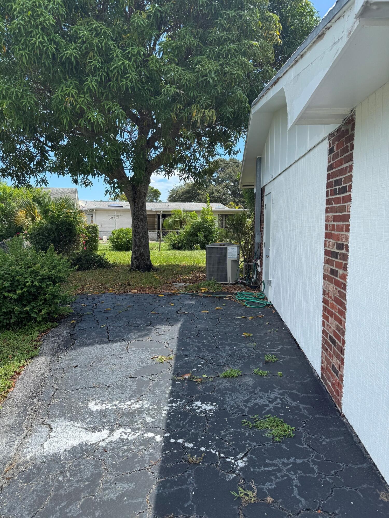 MLS listing photo 2