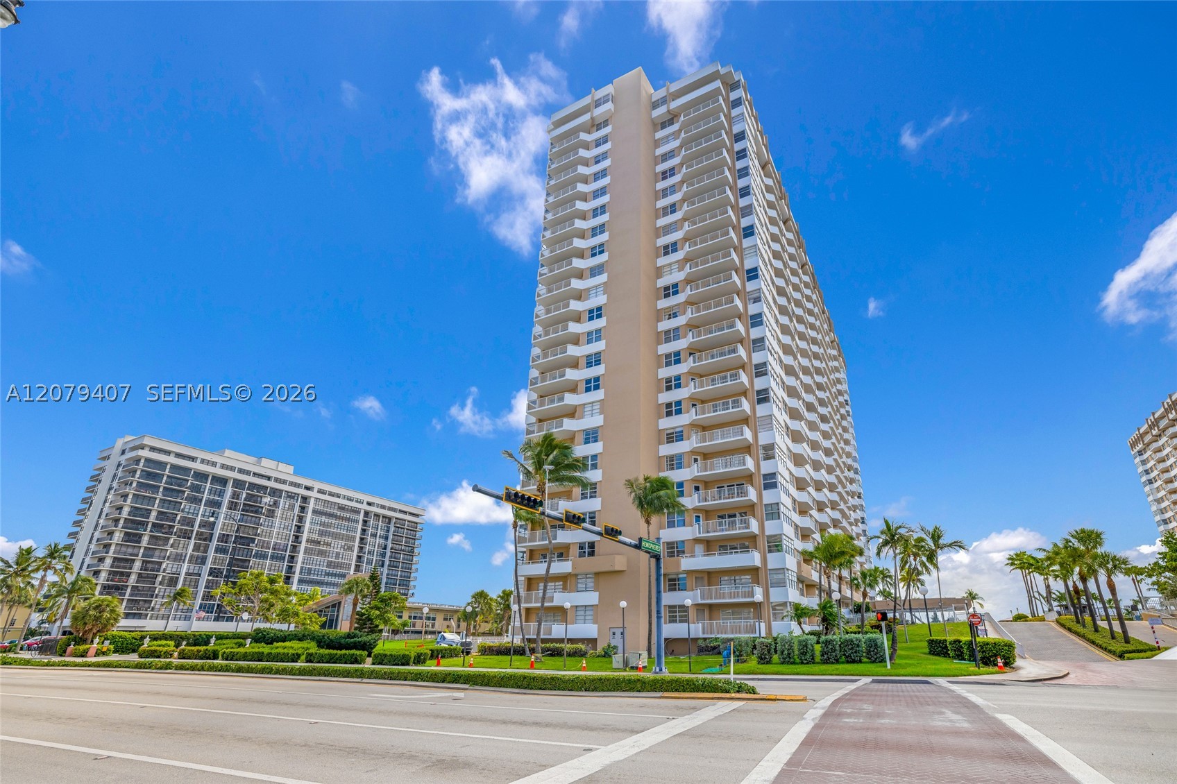 Hallandale Beach photo 3