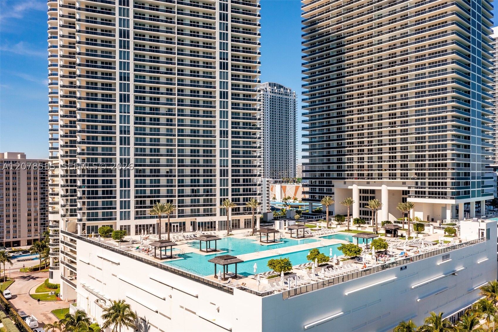 Hallandale Beach photo 1