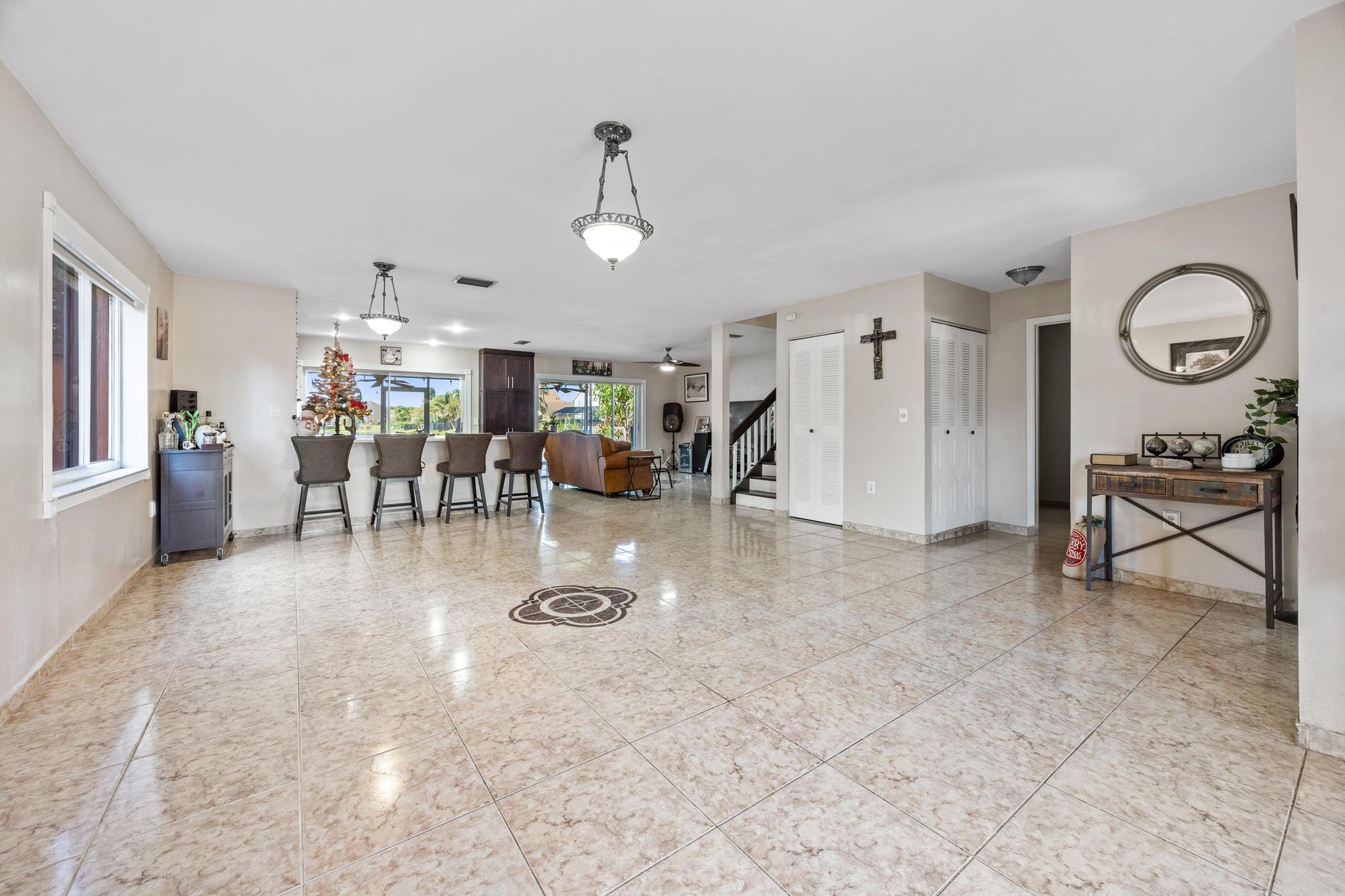 Pembroke Pines photo 4