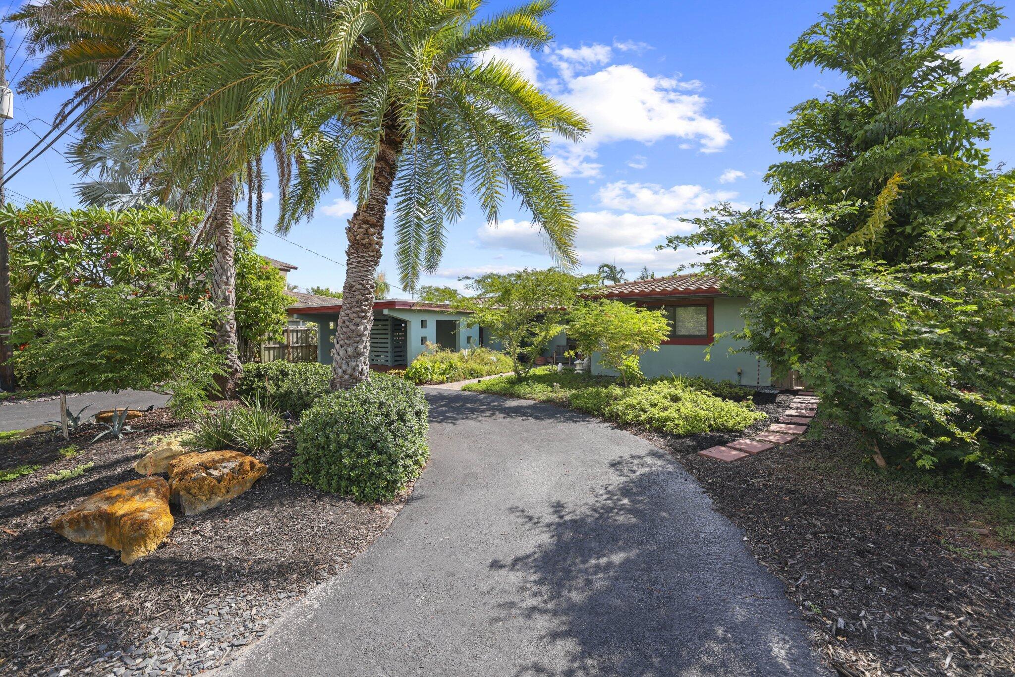 Wilton Manors photo 1