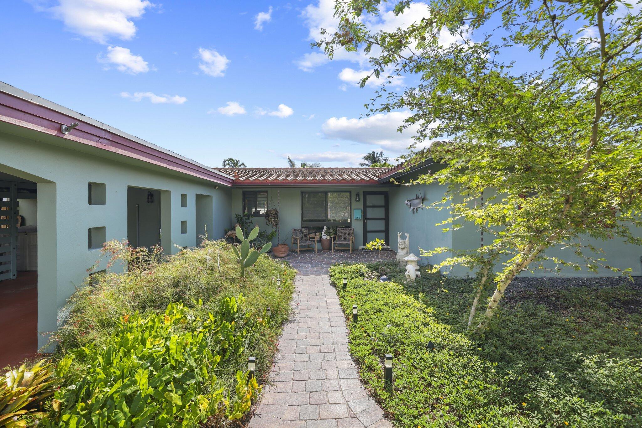 Wilton Manors photo 4