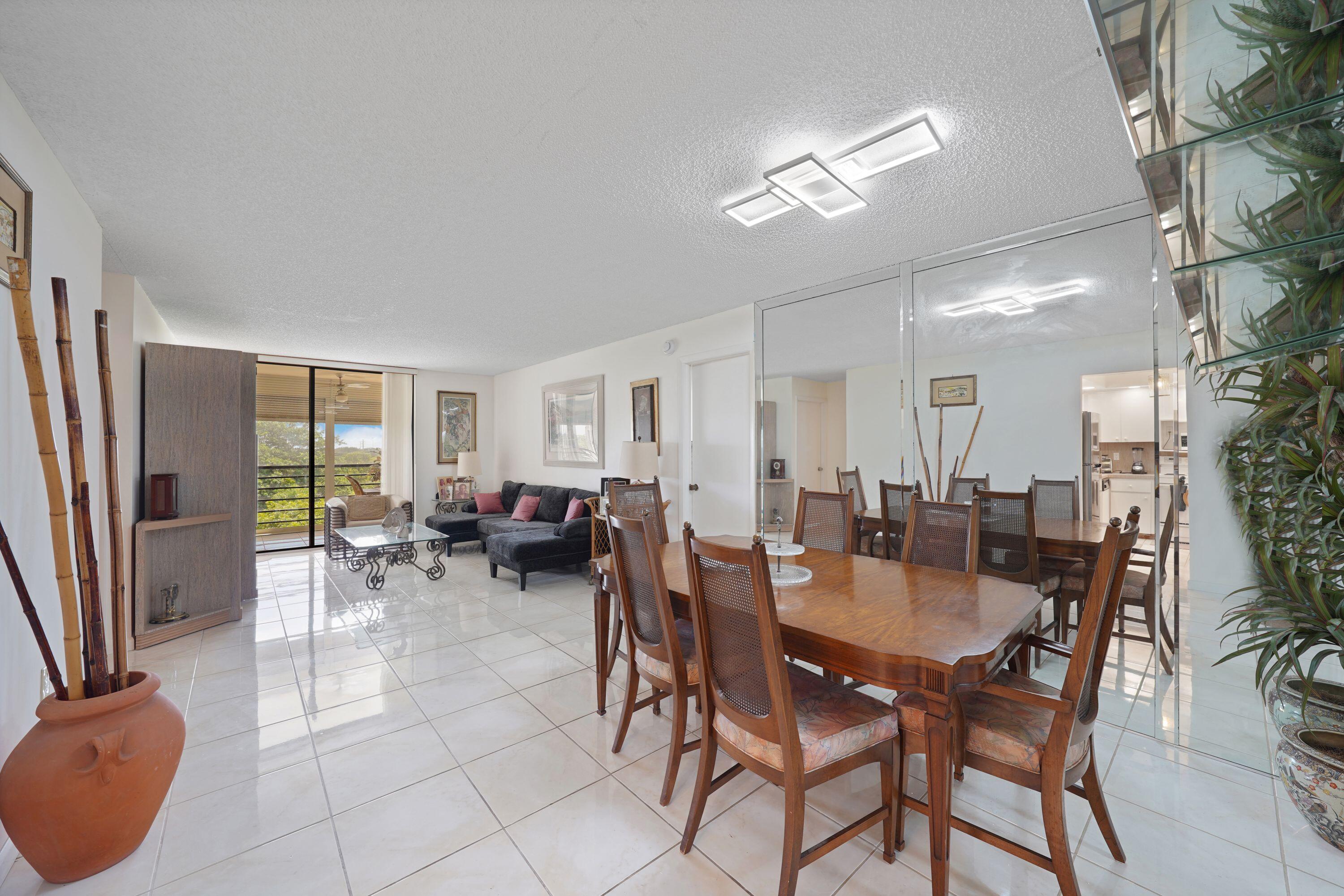 Pembroke Pines photo 2