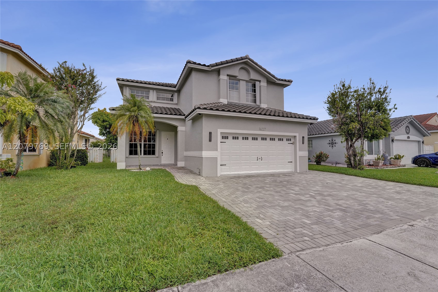 Pembroke Pines photo 1