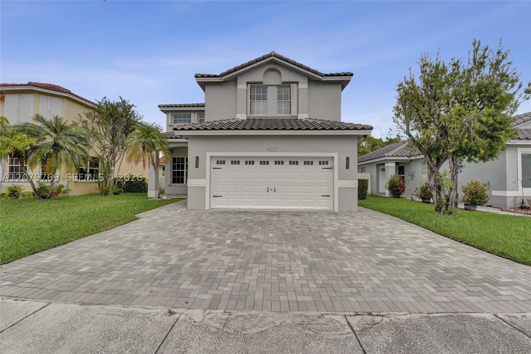 Pembroke Pines photo 3