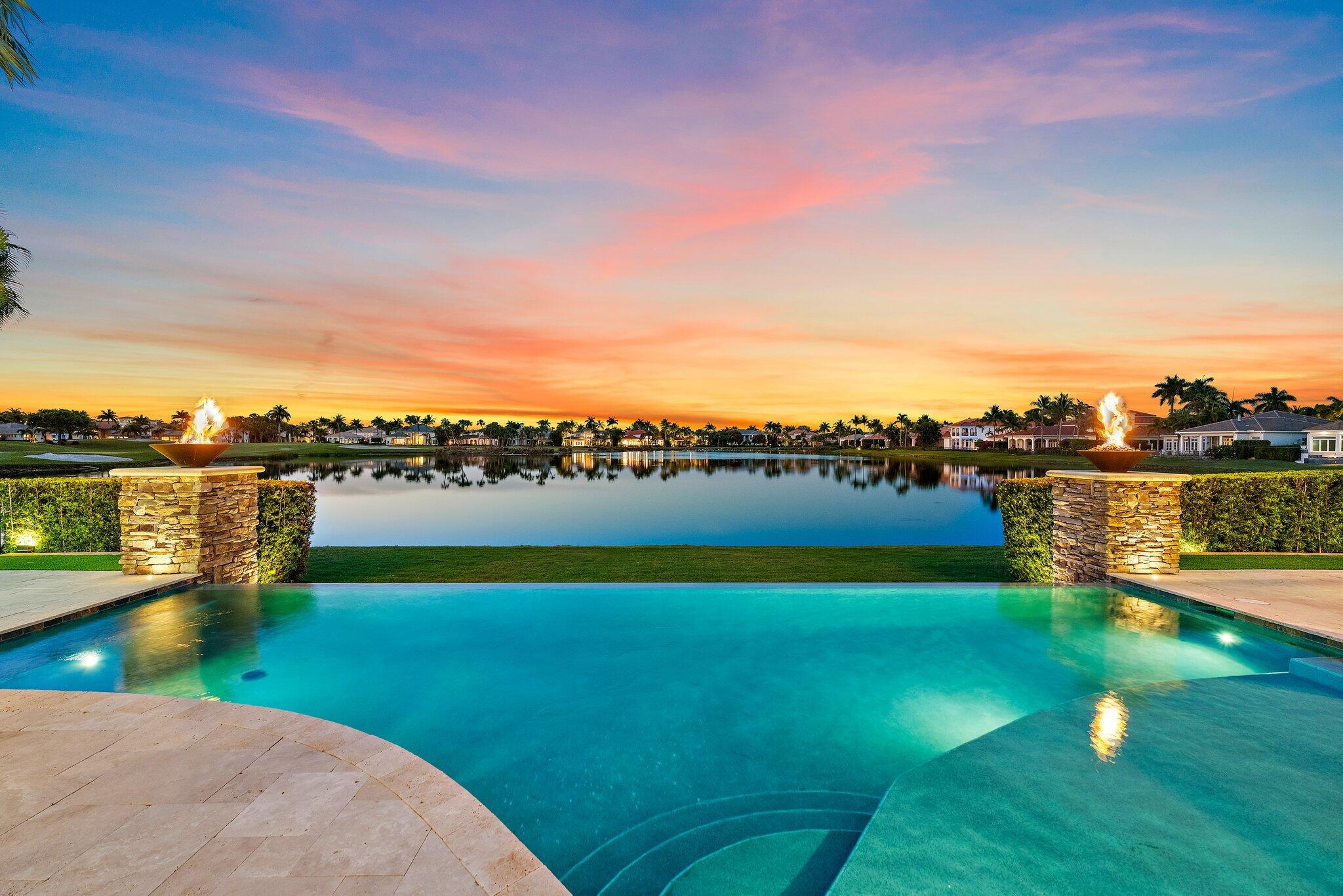 Palm Beach Gardens photo 1