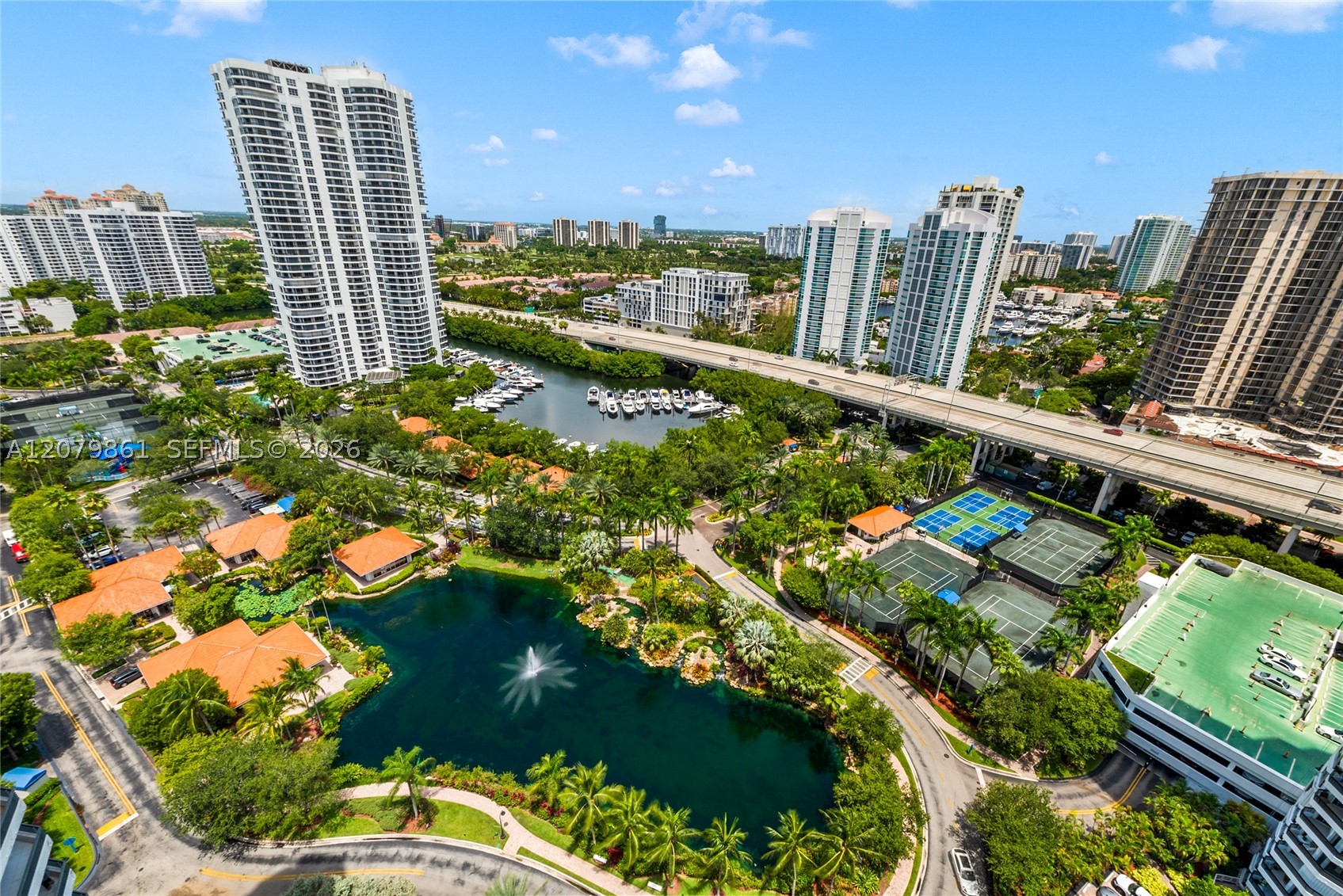 Aventura photo 1