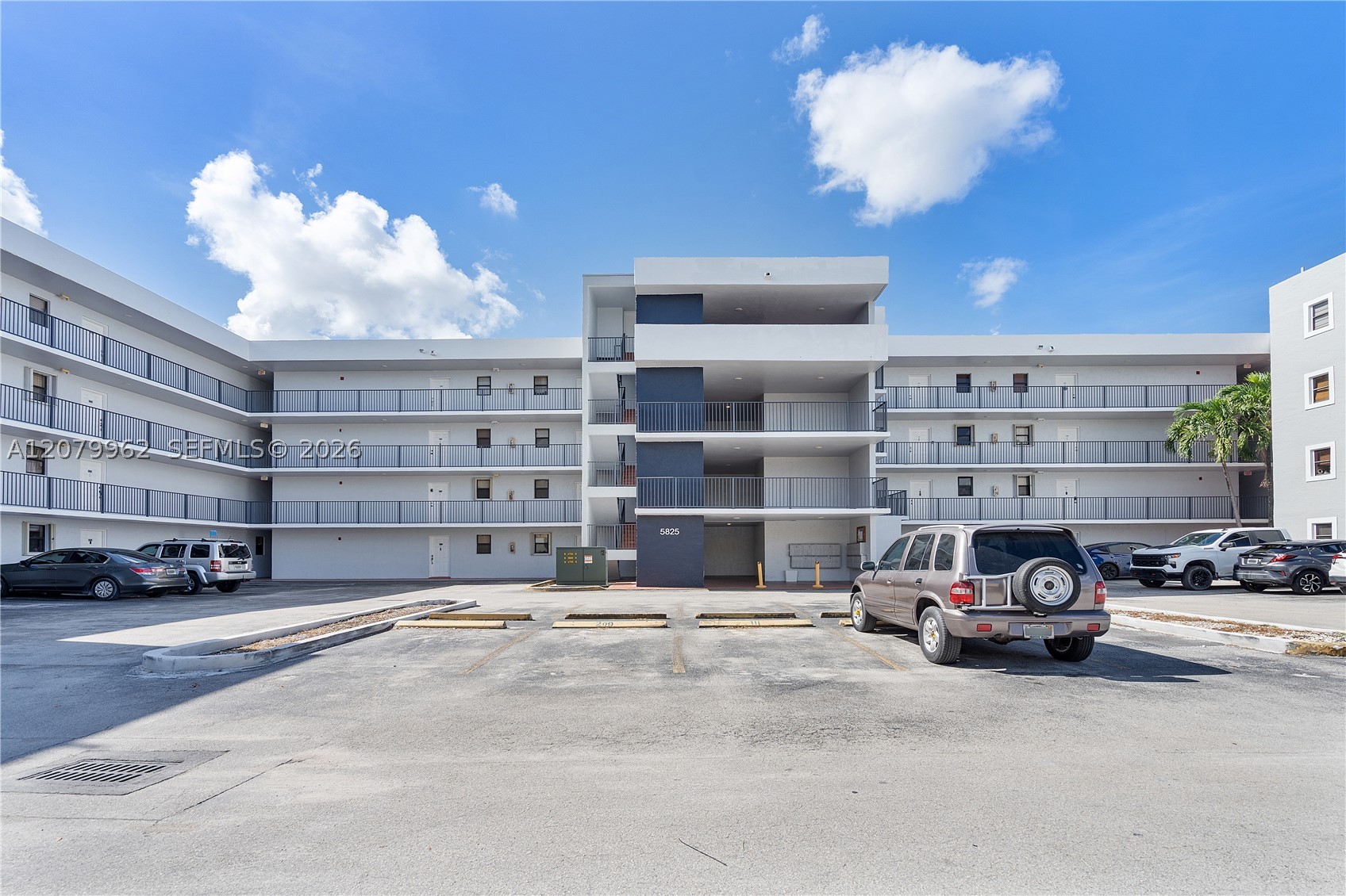 Hialeah photo 3