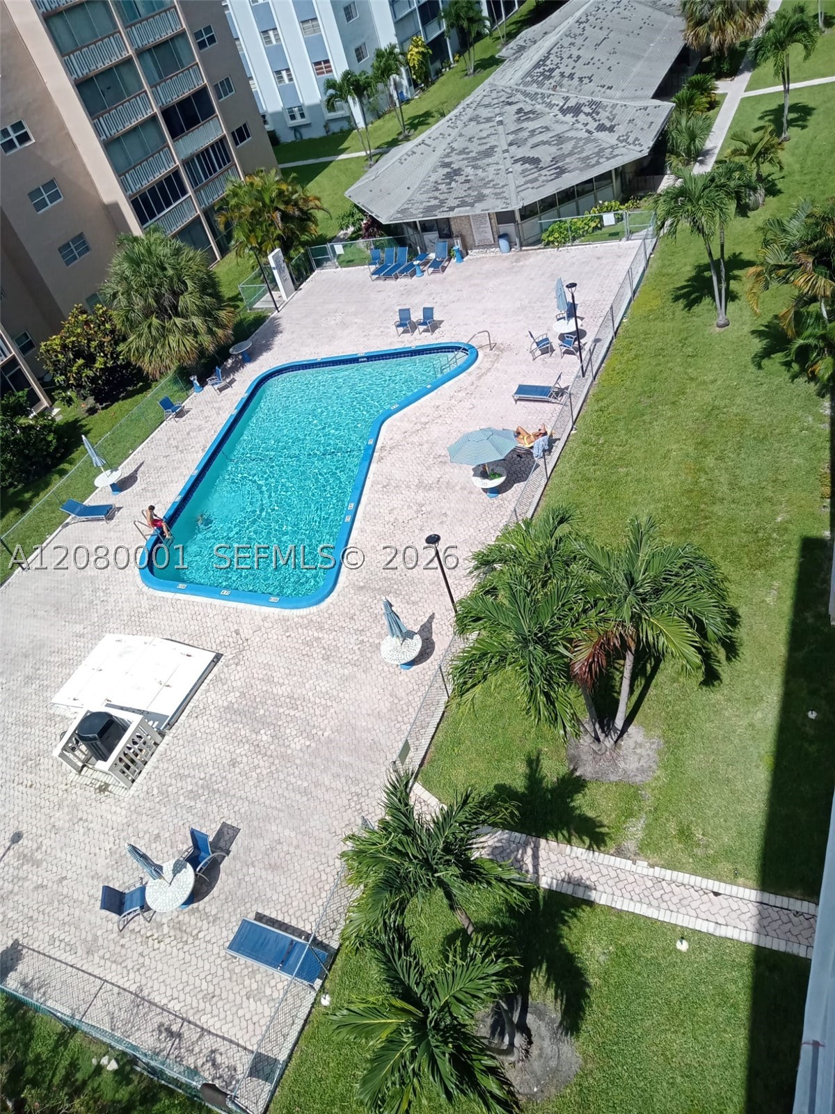 Hallandale Beach photo 2