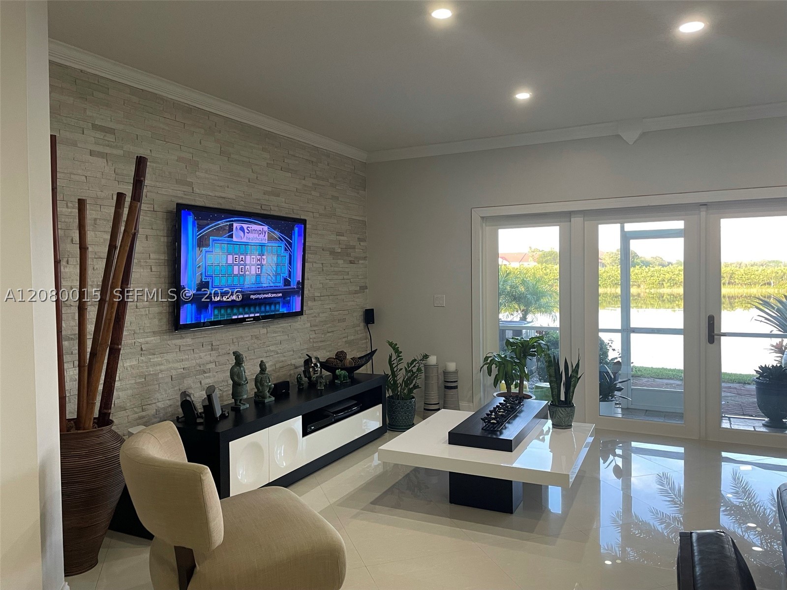 Pembroke Pines photo 1
