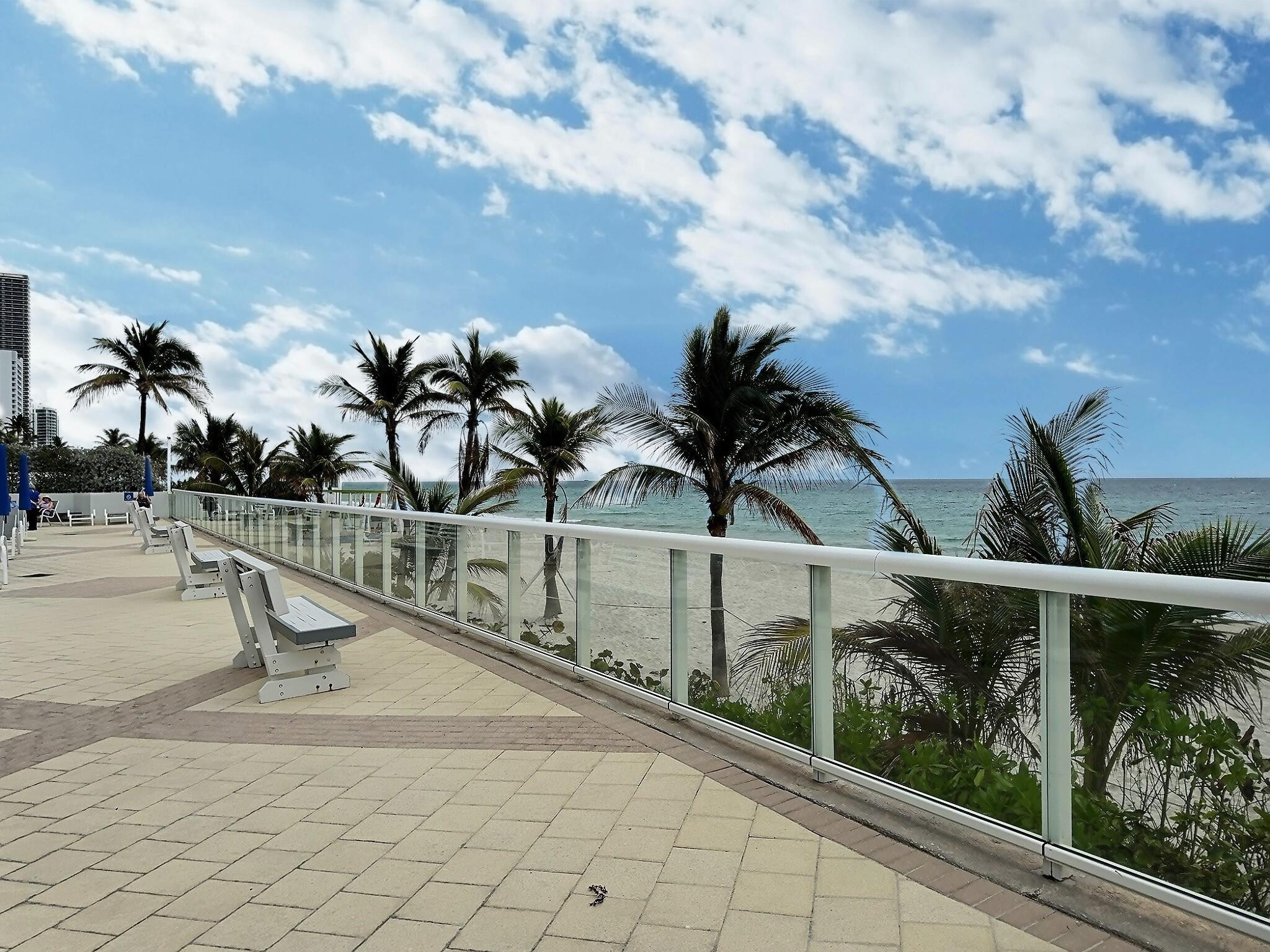 Hallandale Beach photo 1