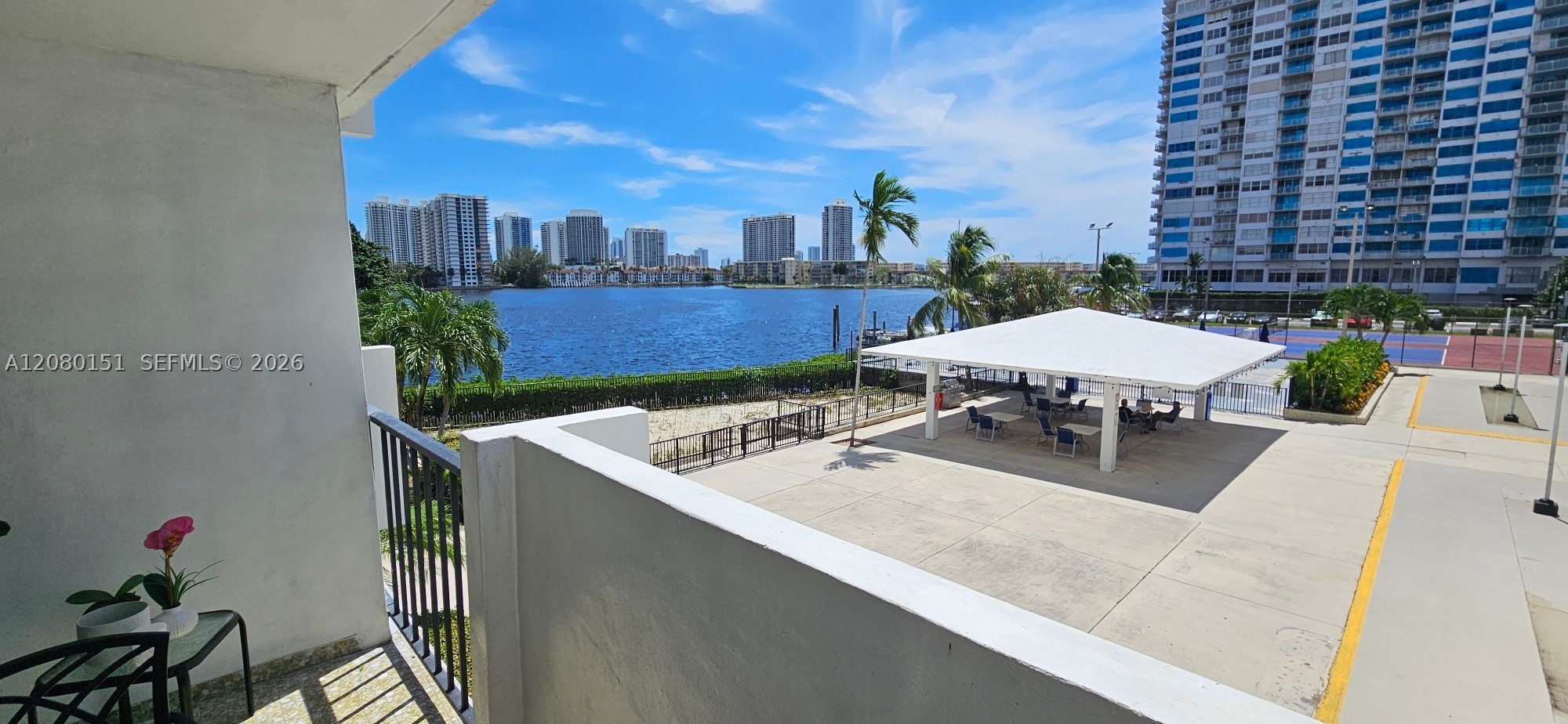 Aventura photo 1