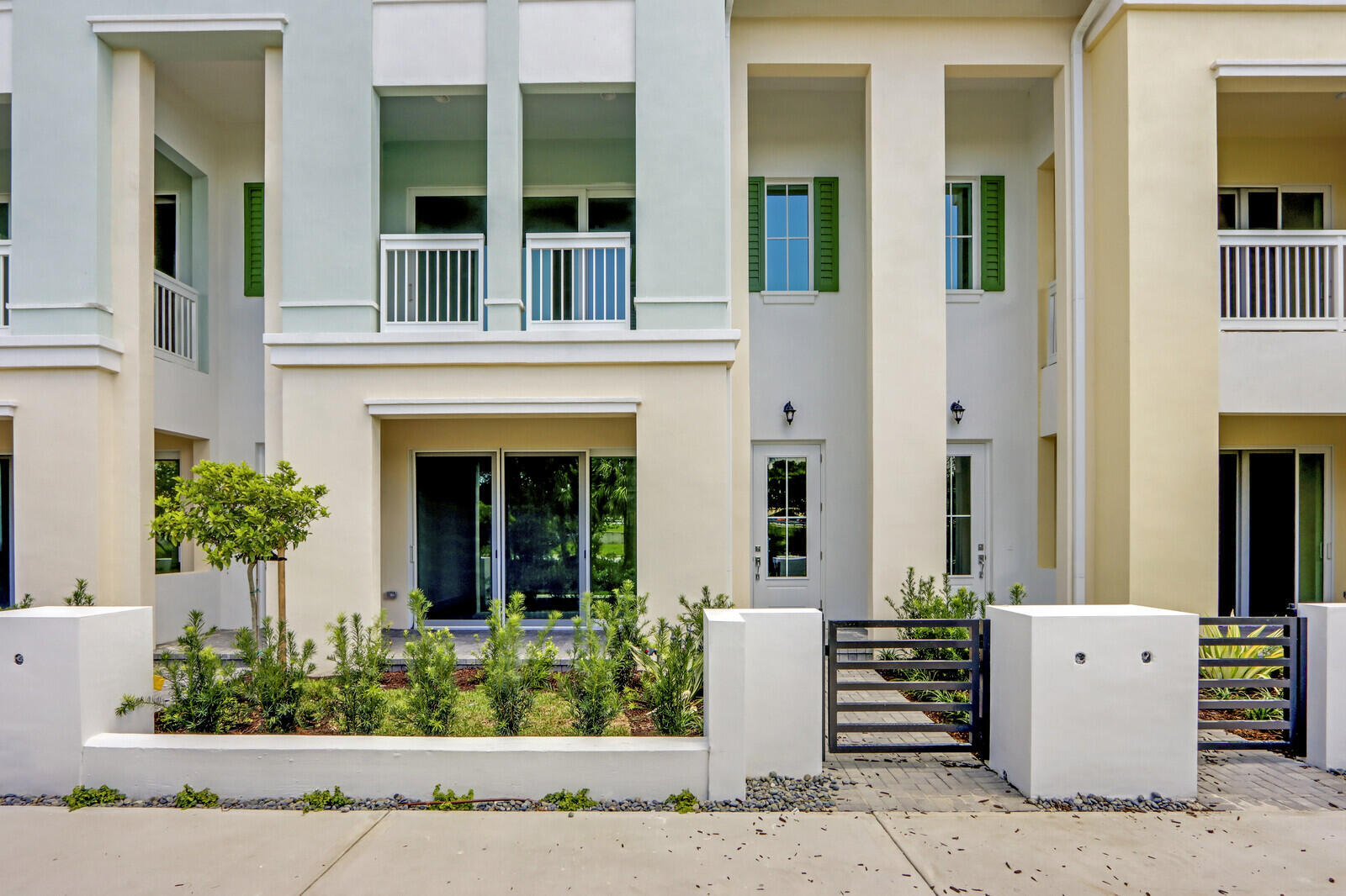 Palm Beach Gardens photo 2