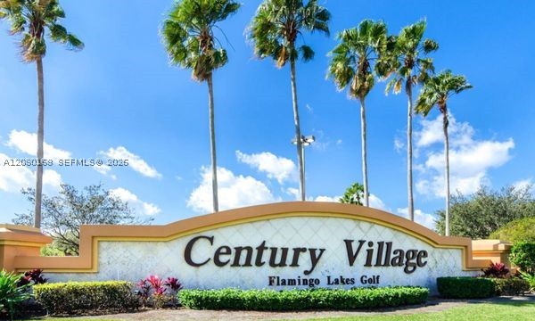 Pembroke Pines photo 1