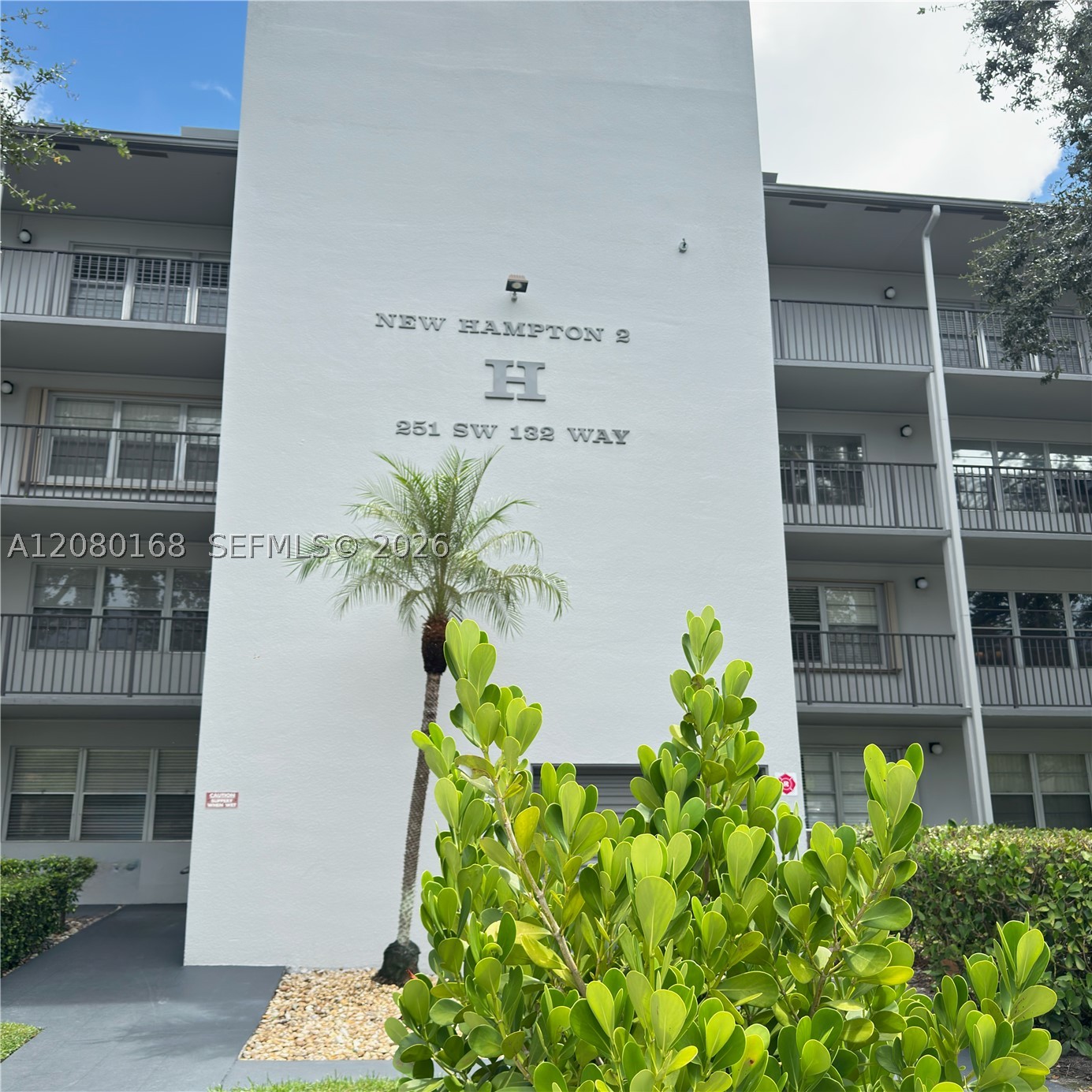 Pembroke Pines photo 2