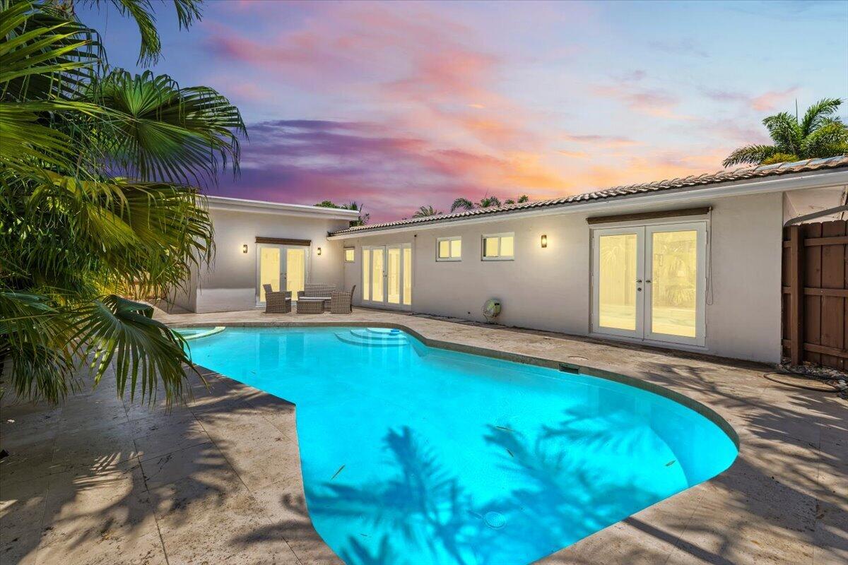 Wilton Manors photo 4