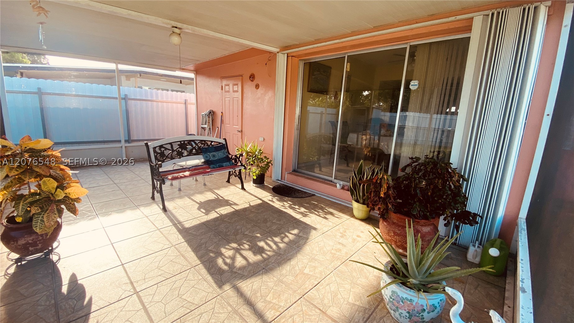 Miramar photo 3