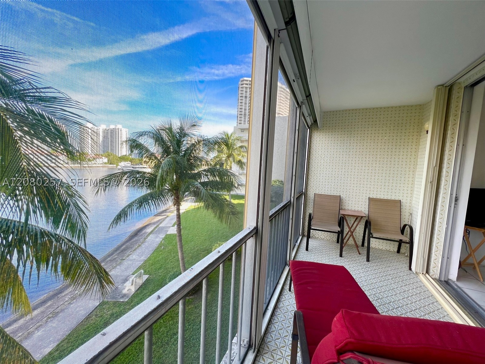 Aventura photo 4