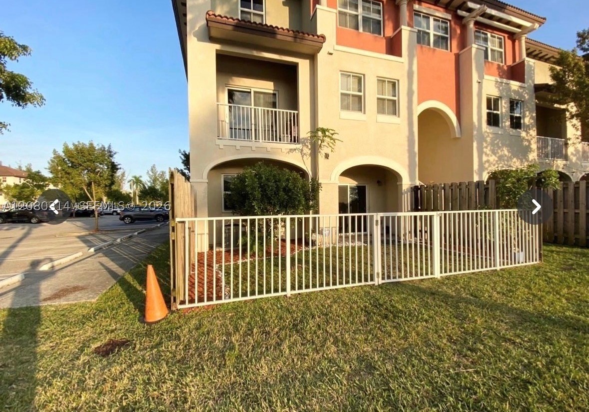 Doral photo 2