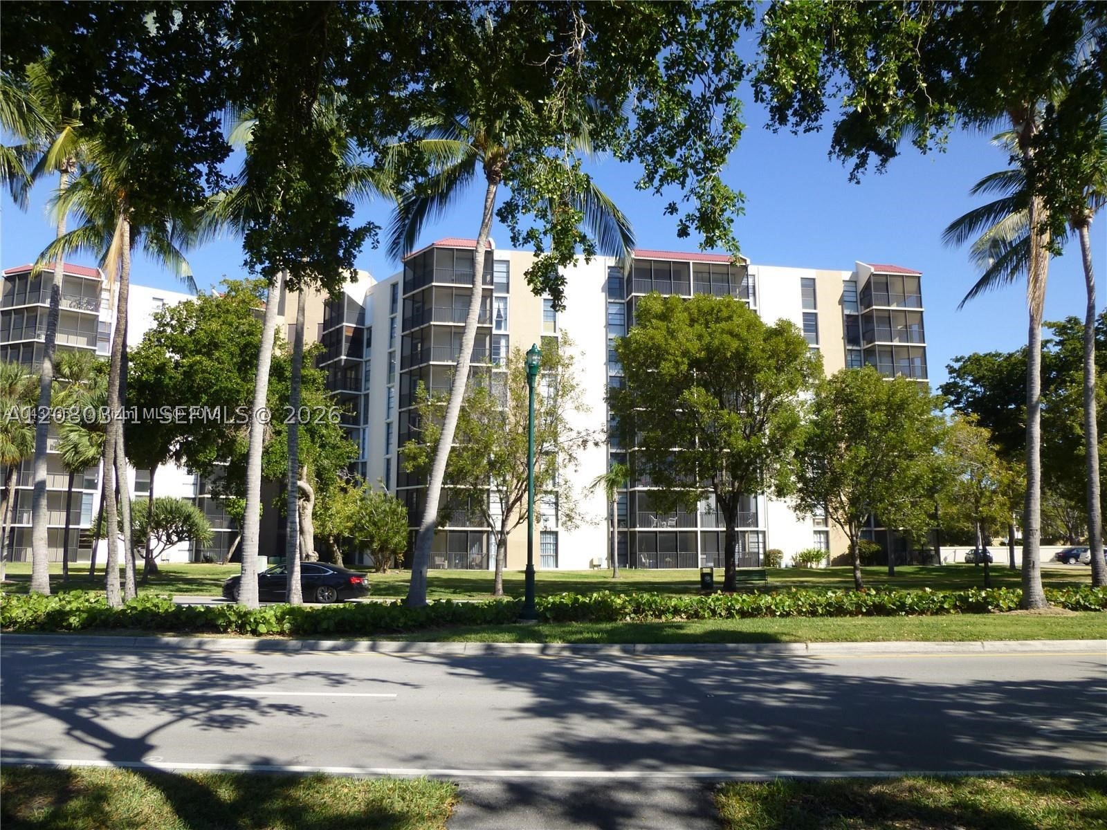 Aventura photo 1