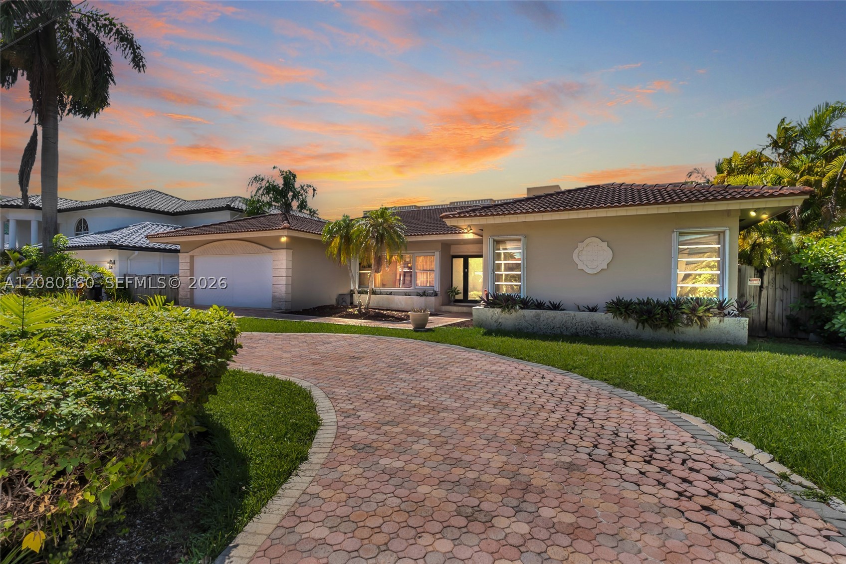 North Miami Beach photo 1