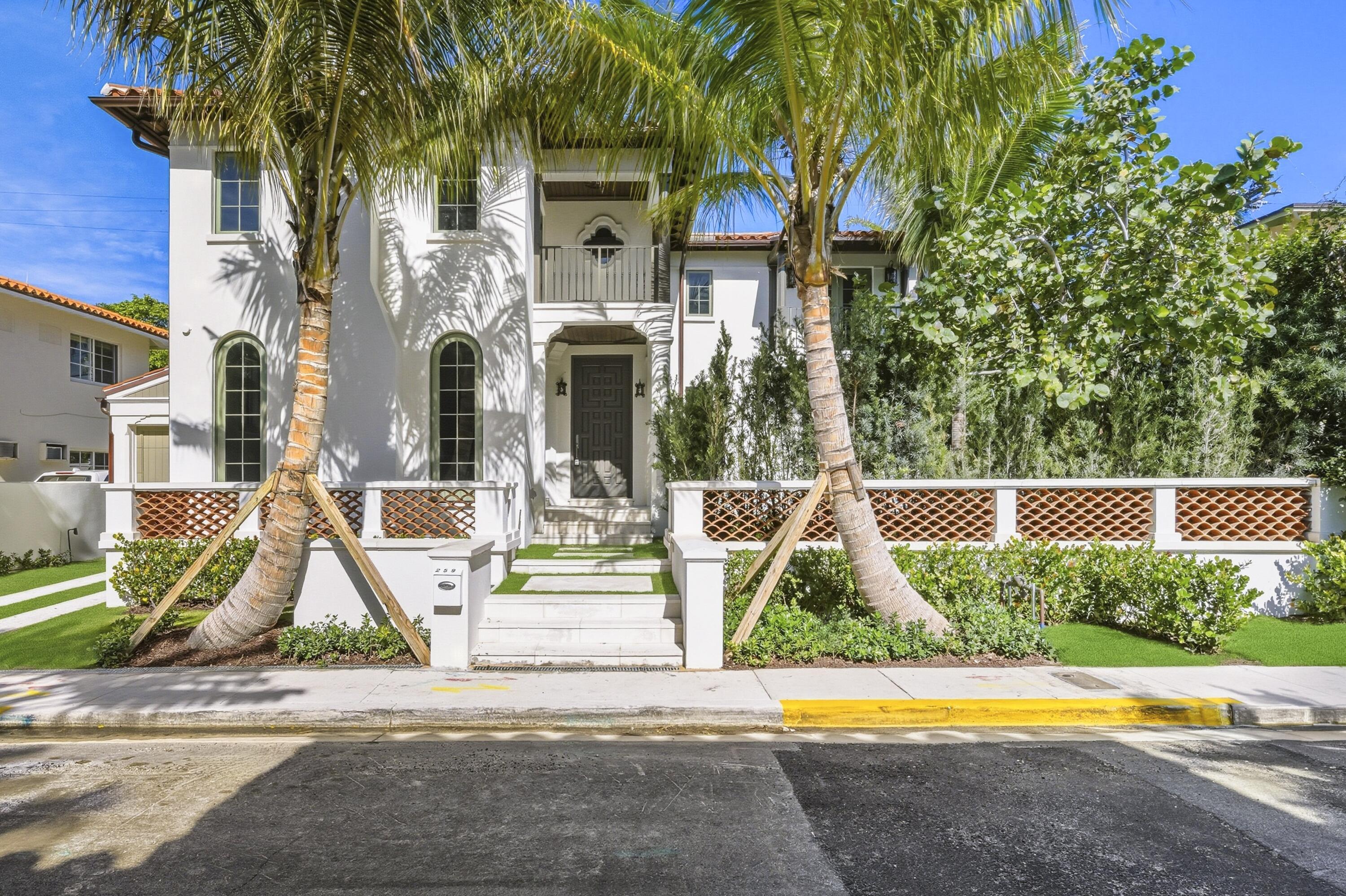 Palm Beach photo 3