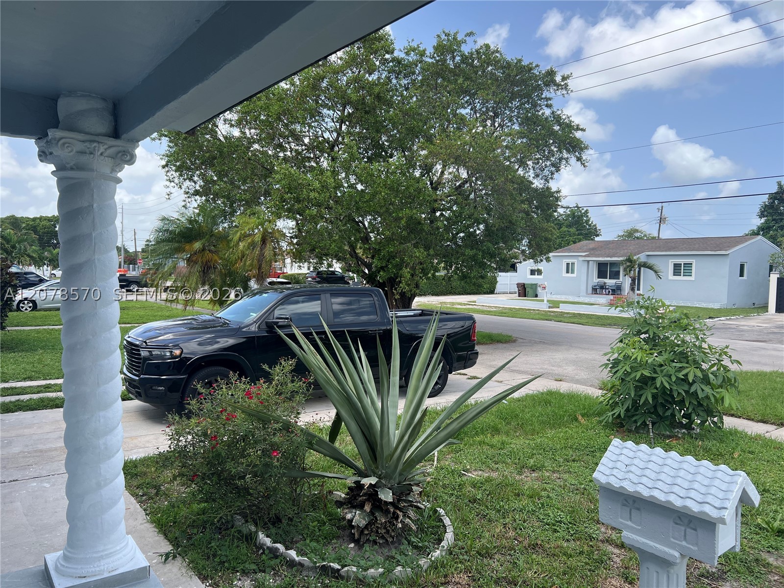 Hialeah photo 5