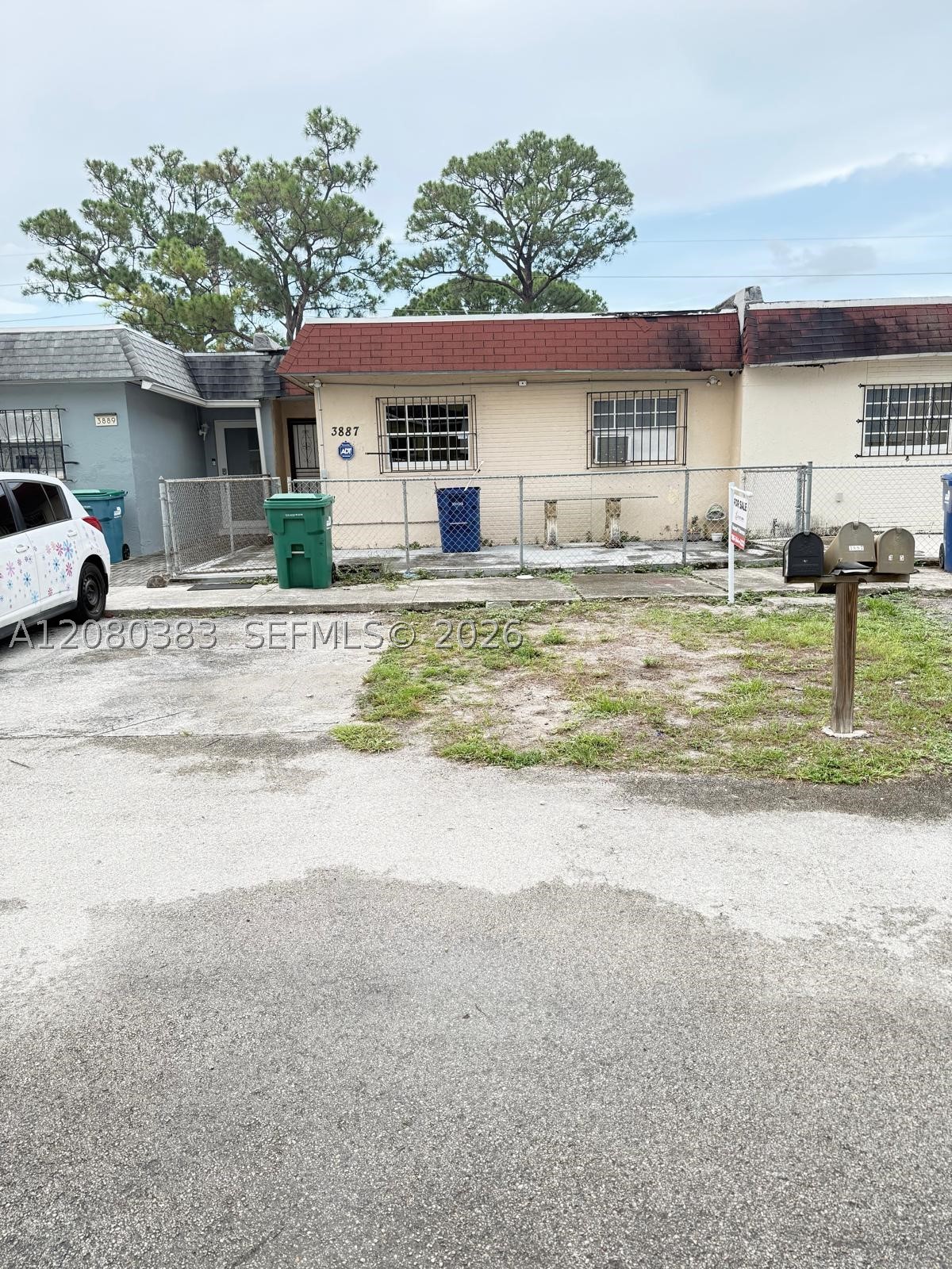 Miami Gardens photo 1