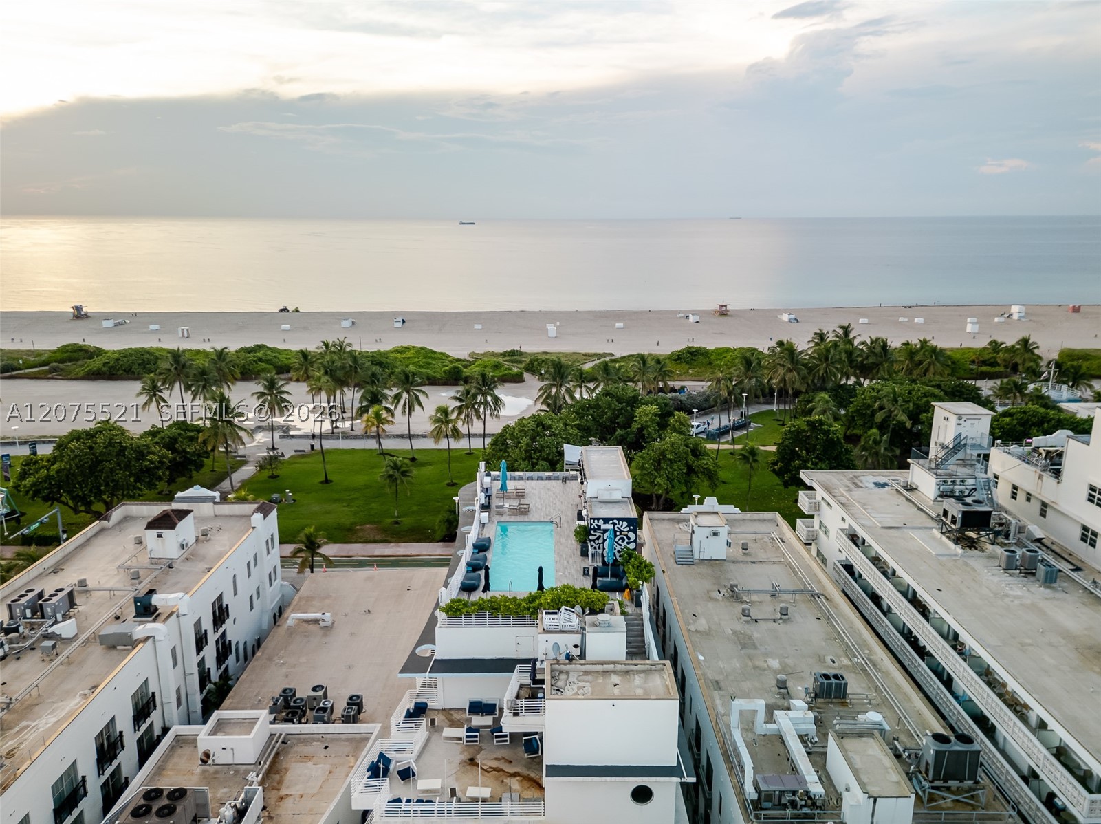 Miami Beach photo 2