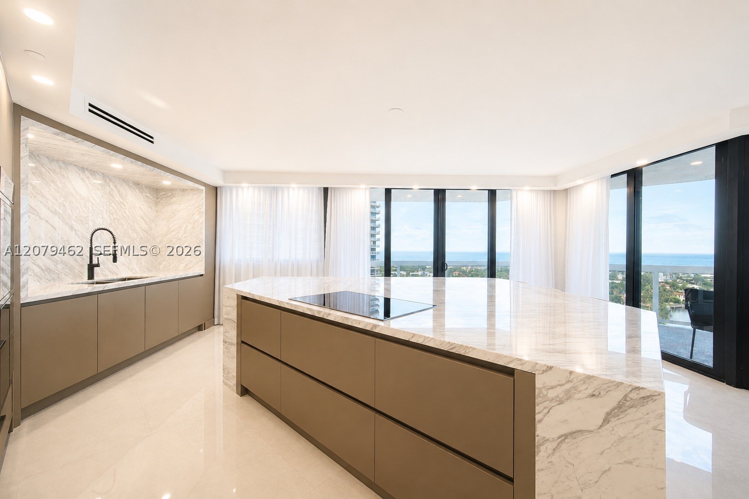 Aventura photo 5