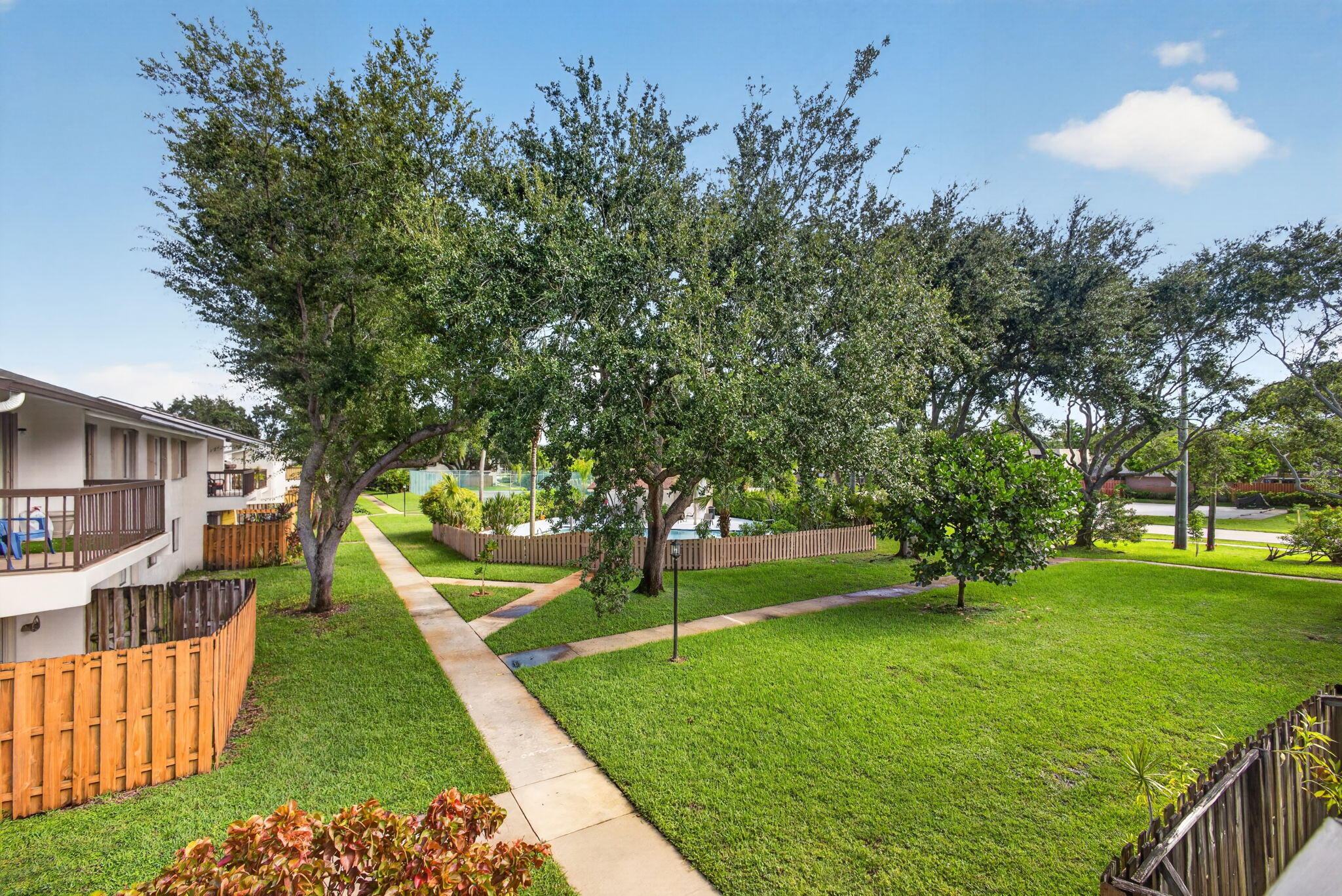 Palm Beach Gardens photo 2