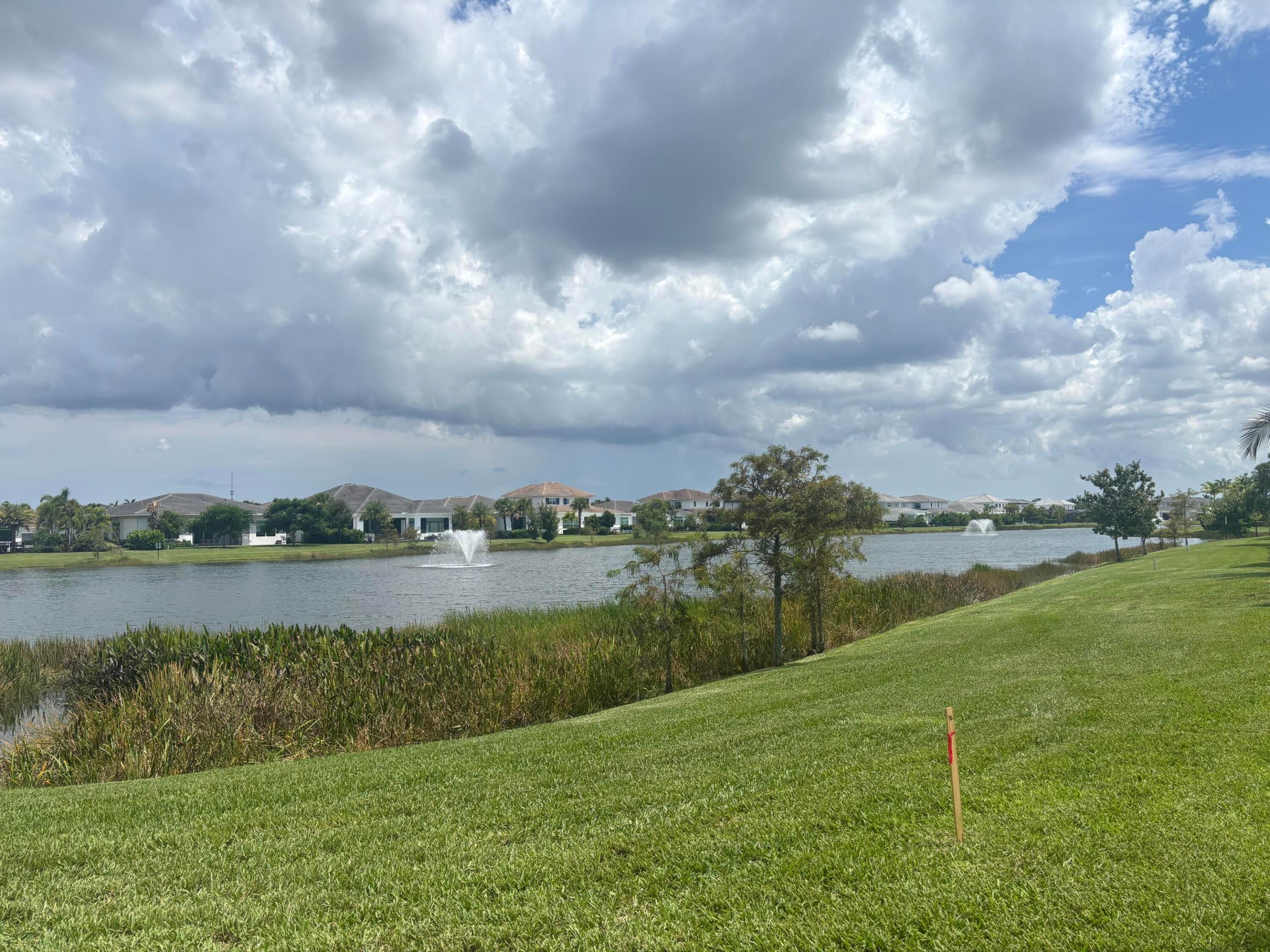 Palm Beach Gardens photo 1