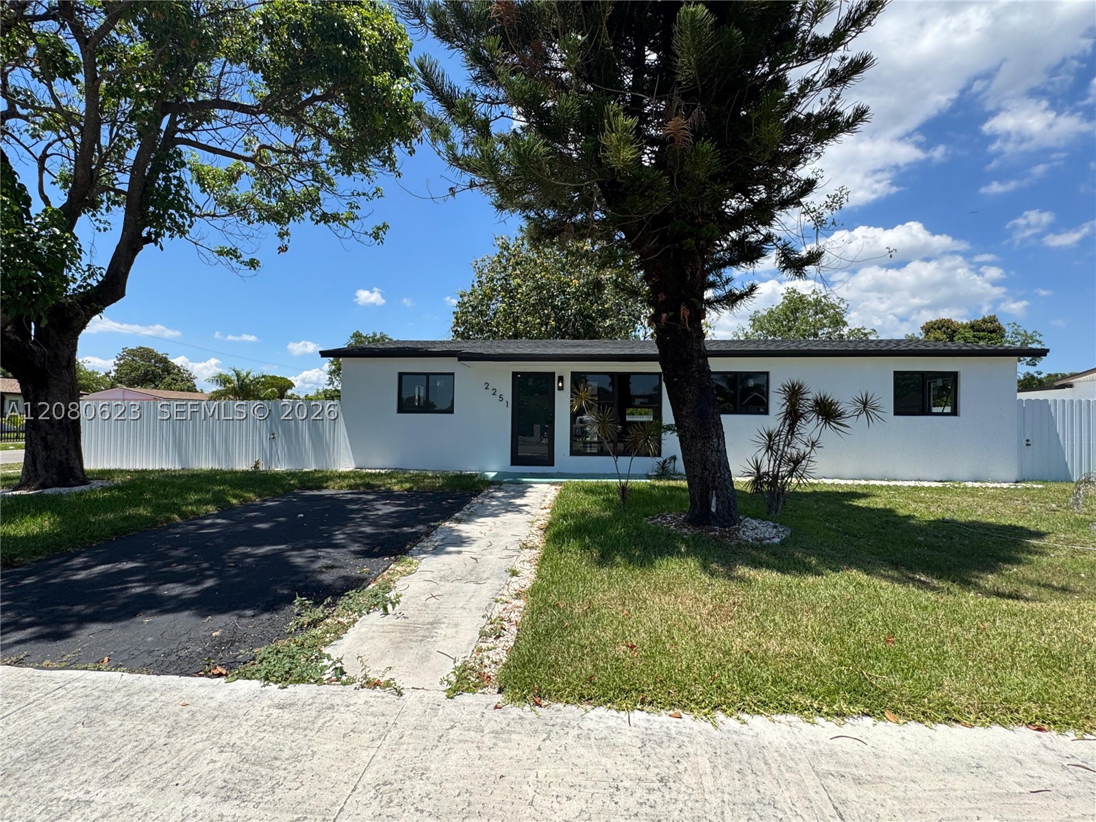 Miami Gardens photo 1