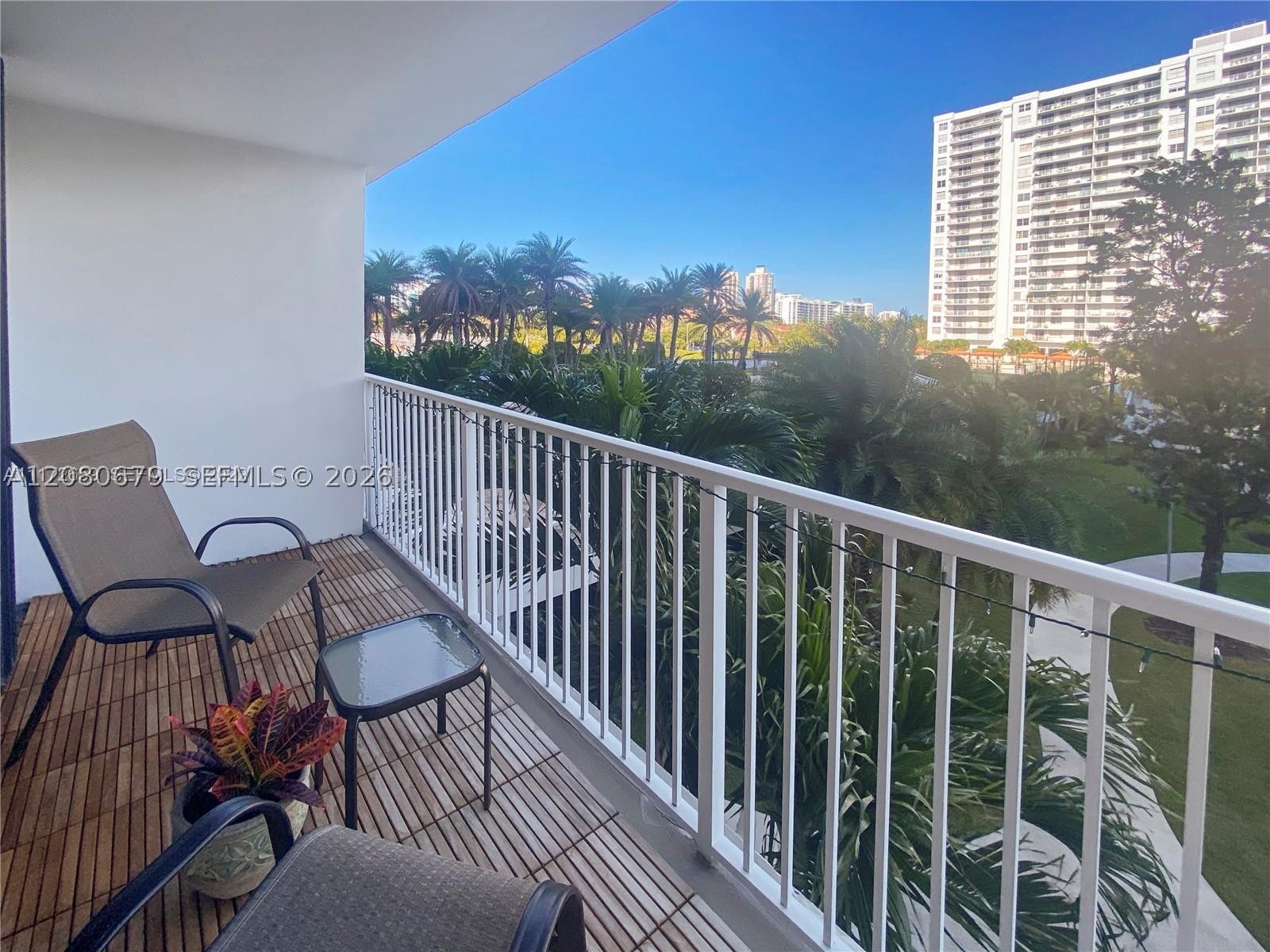 Aventura photo 4