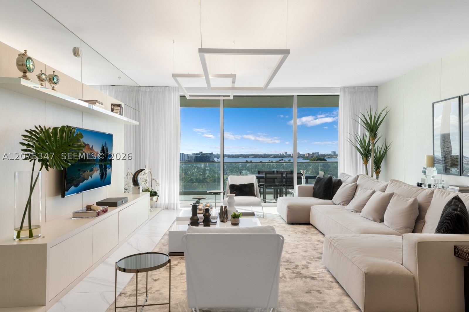 Bal Harbour photo 1
