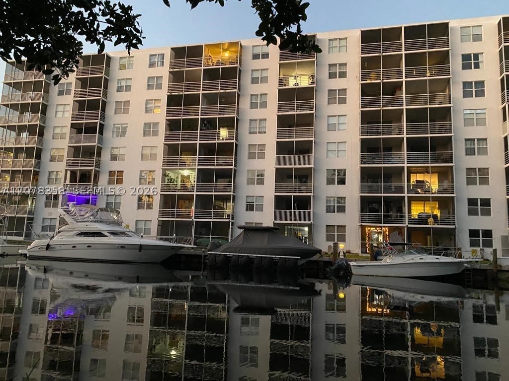North Miami Beach photo 2