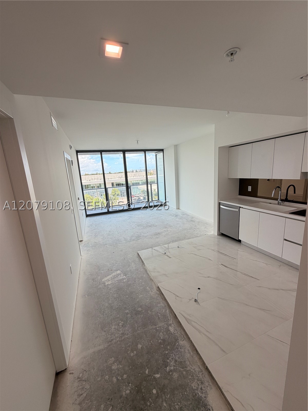 Hallandale Beach photo 1