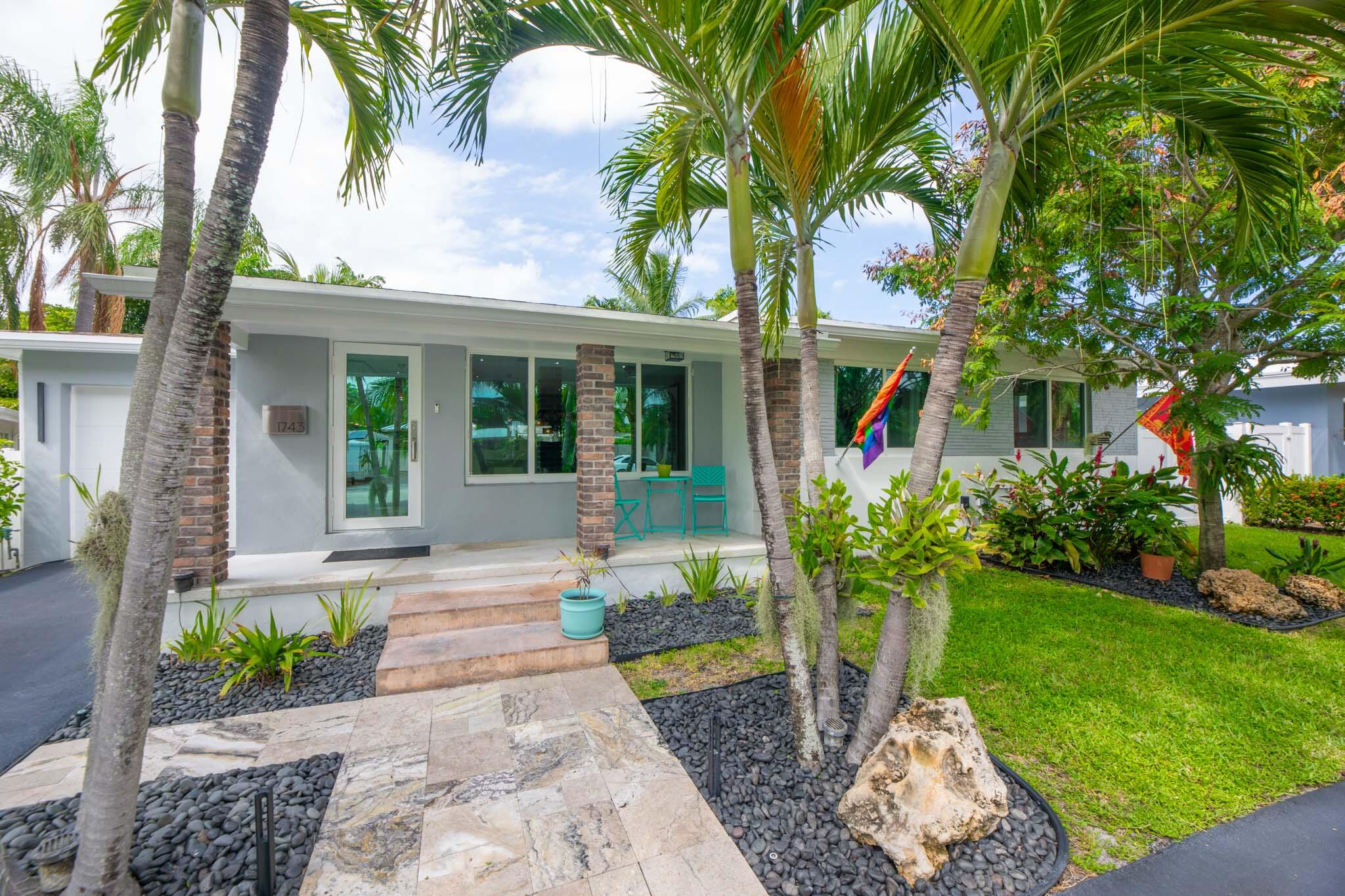 Wilton Manors photo 5