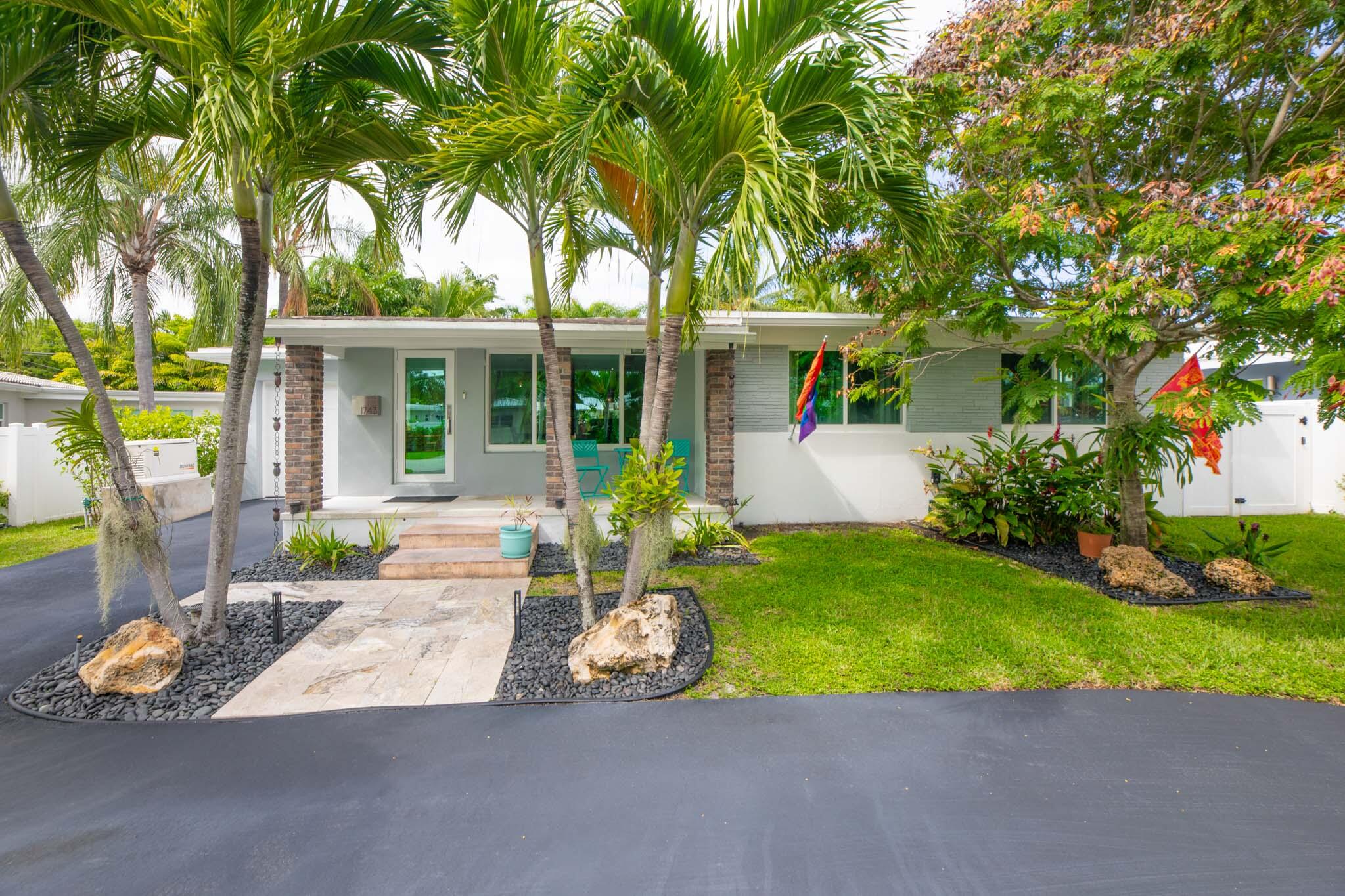 Wilton Manors photo 4