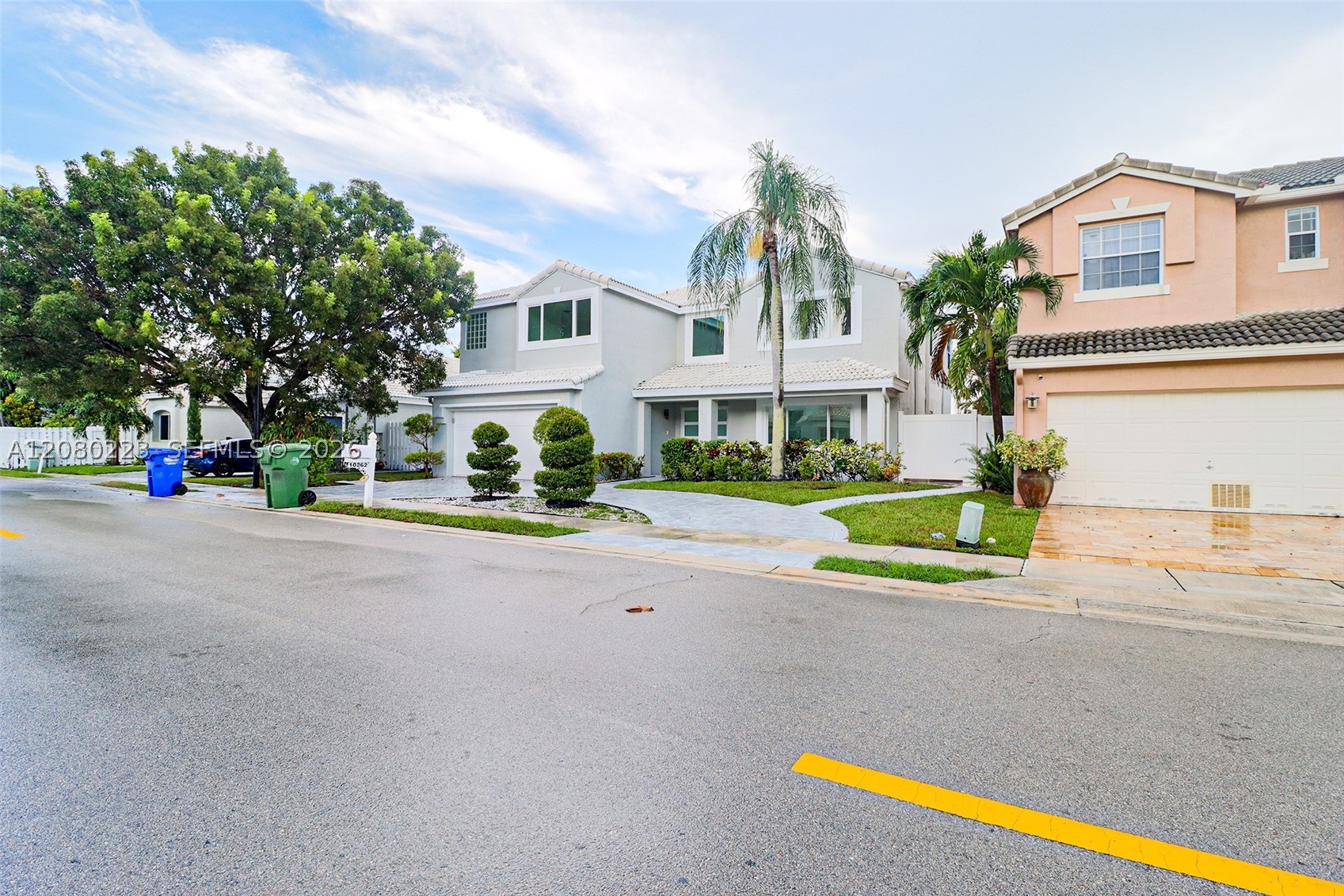Pembroke Pines photo 5