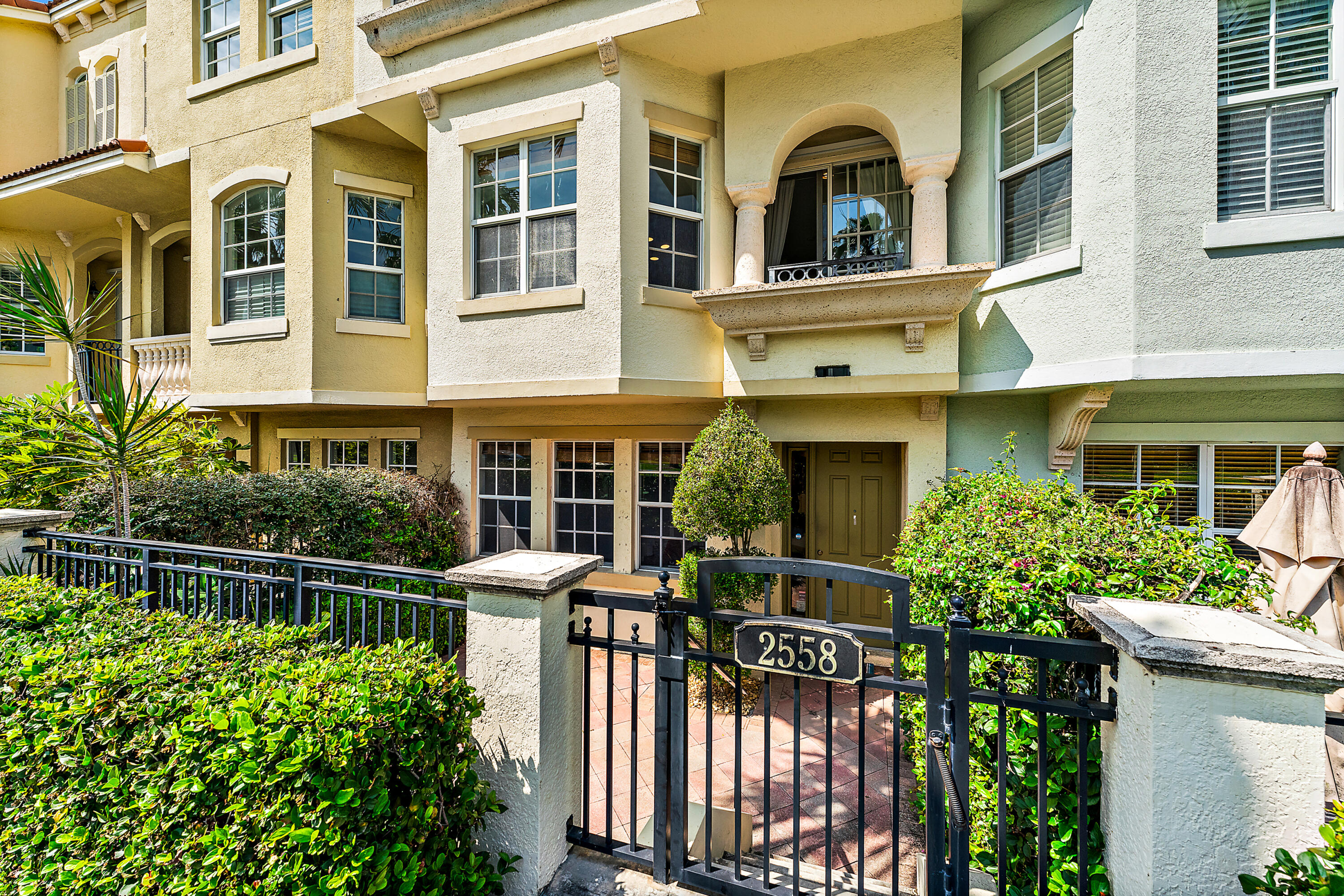 Palm Beach Gardens photo 2