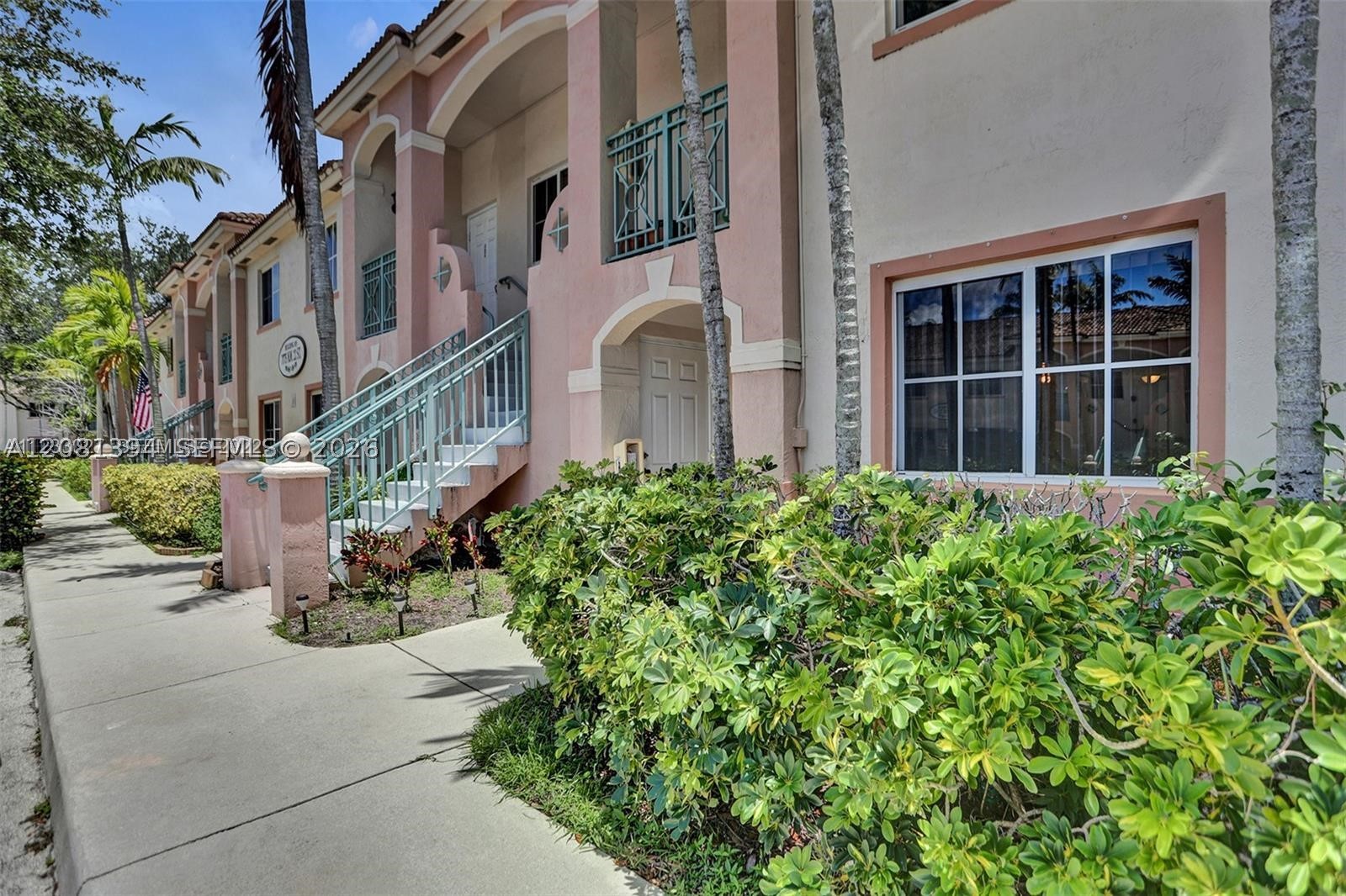 Pembroke Pines photo 1