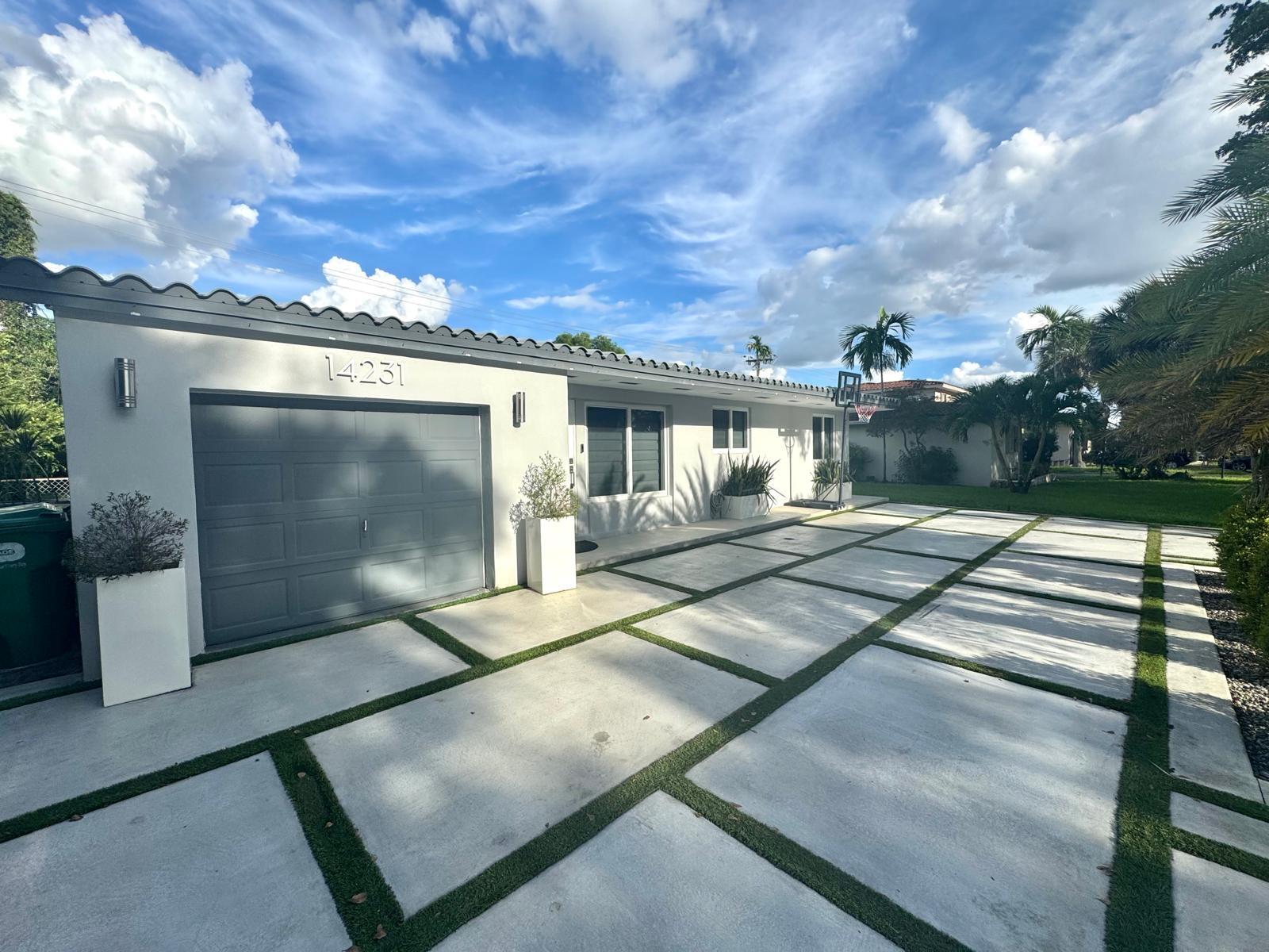 Miami Lakes photo 1