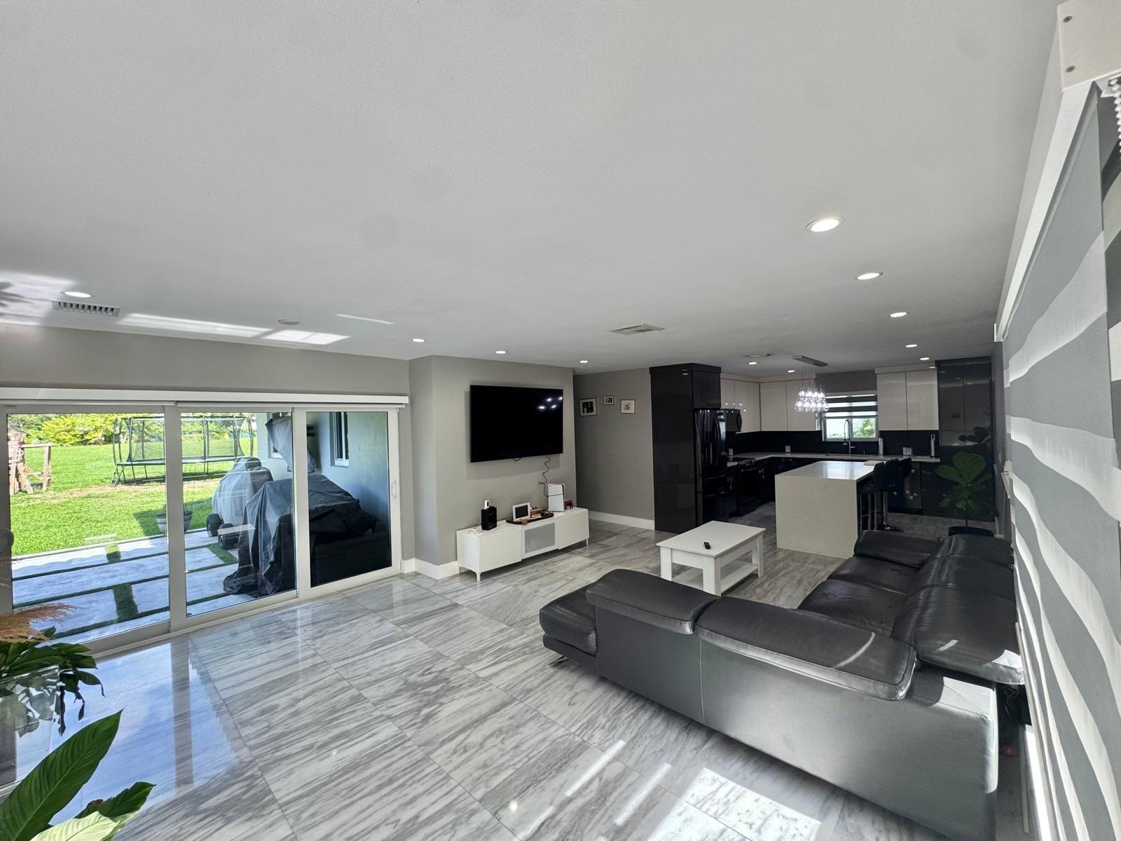 Miami Lakes photo 5