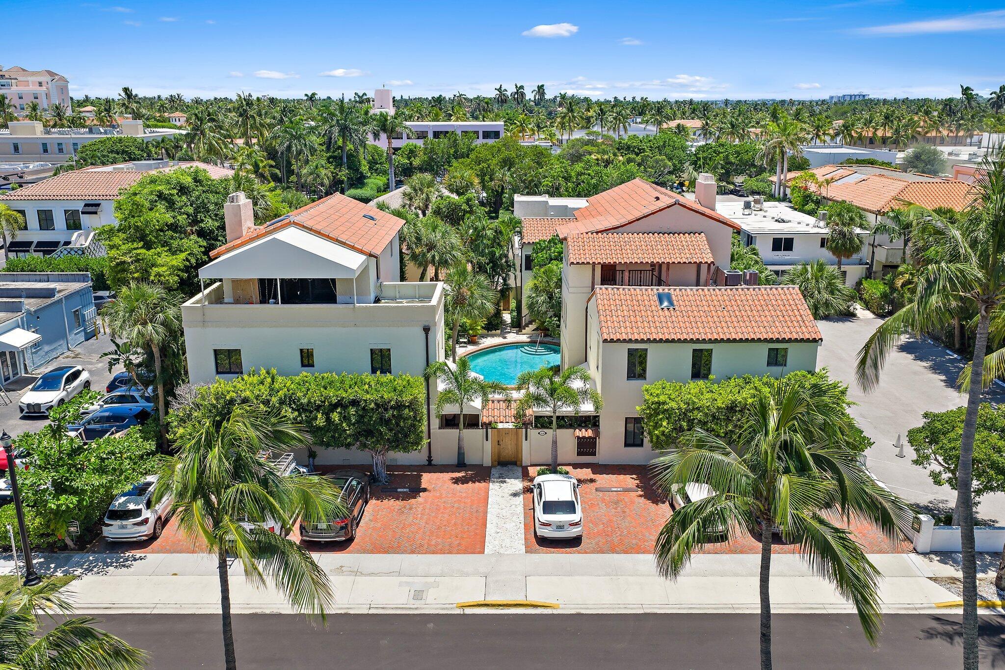 Palm Beach photo 1