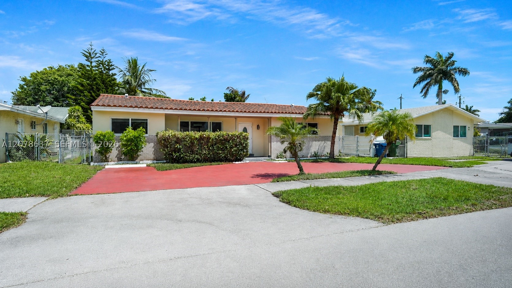 Hallandale Beach photo 1