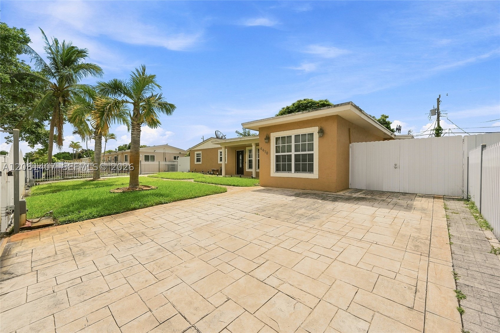 Miami Gardens photo 2